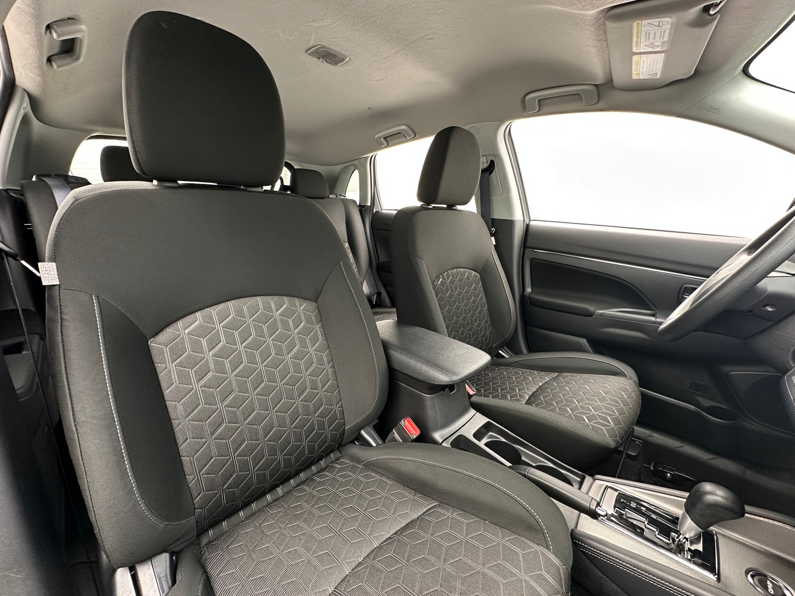 Thumbnail: 2024 Mitsubishi Outlander Sport - 2