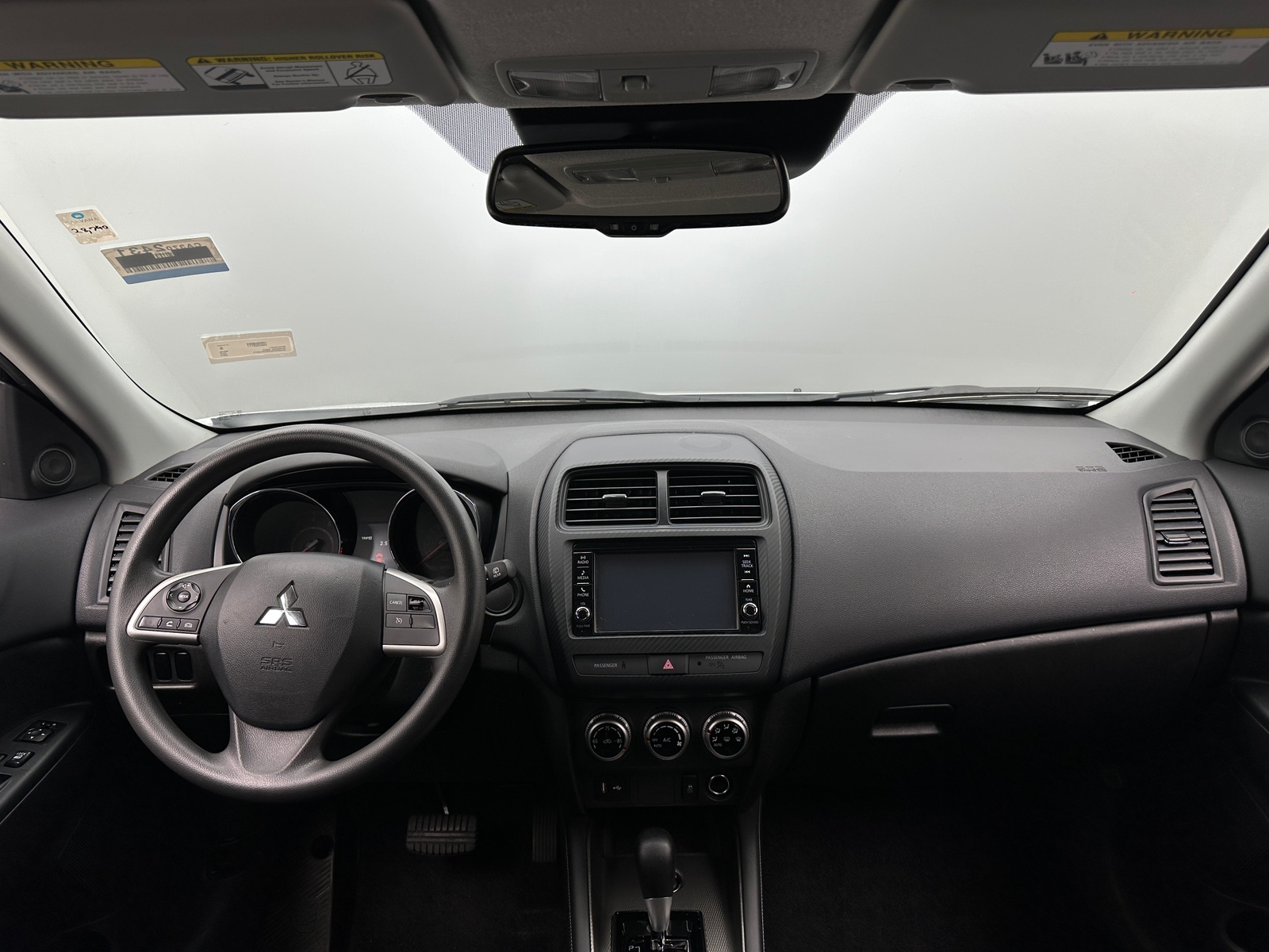 Thumbnail: 2024 Mitsubishi Outlander Sport - 3