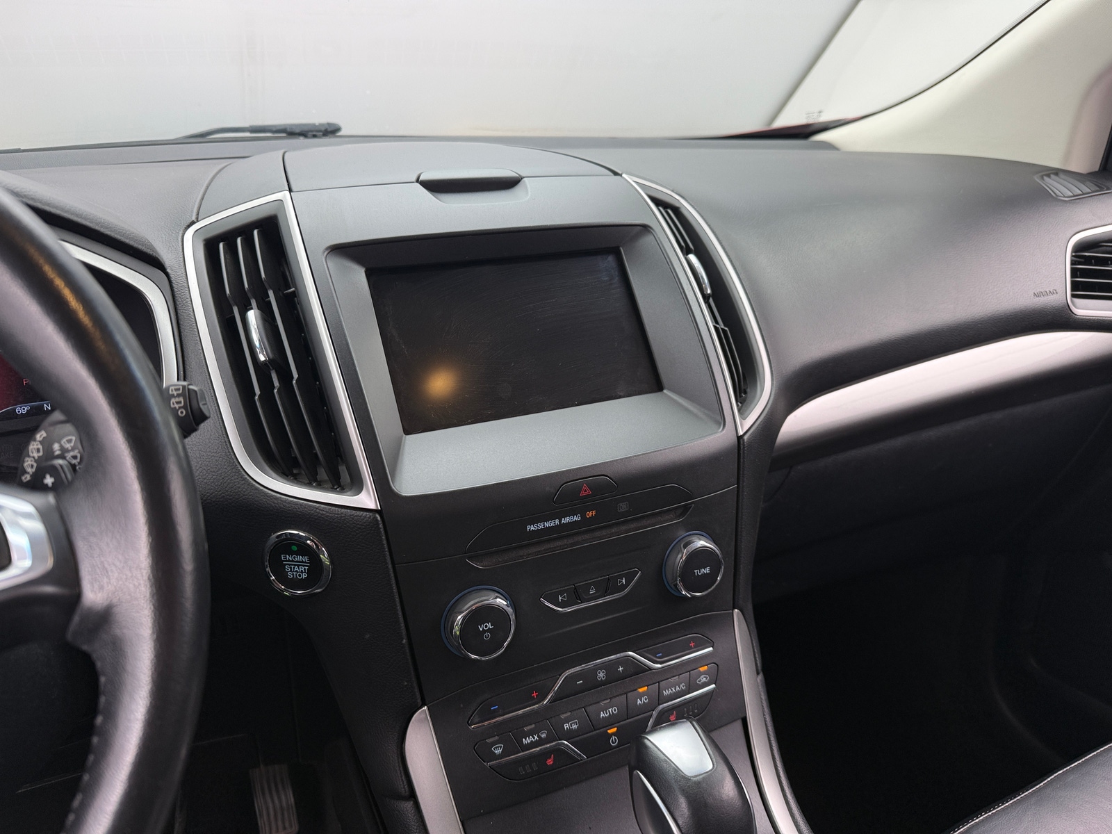 Thumbnail: 2015 Ford Edge - 3