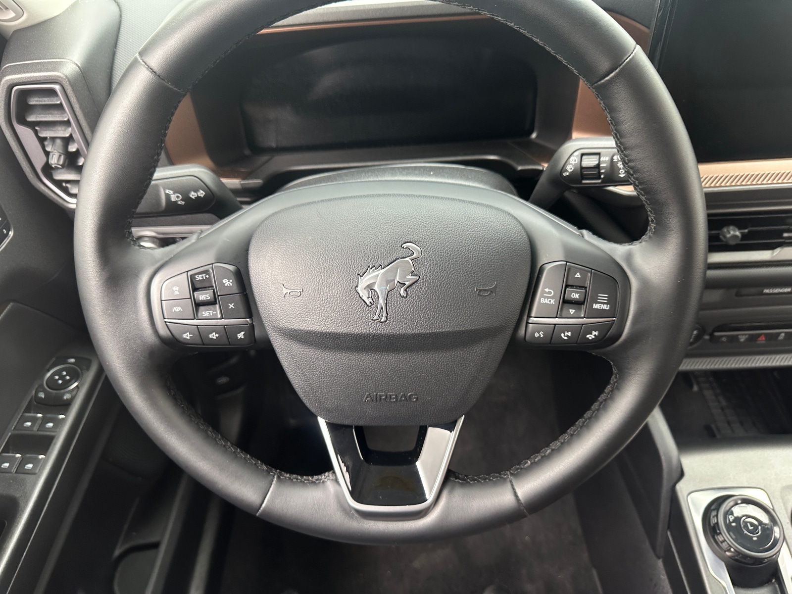 Thumbnail: 2025 Ford Bronco Sport - 4