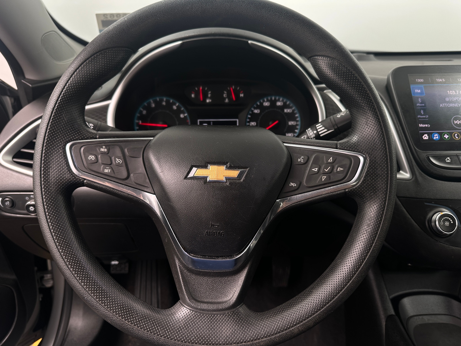 Thumbnail: 2020 Chevrolet Malibu - 5