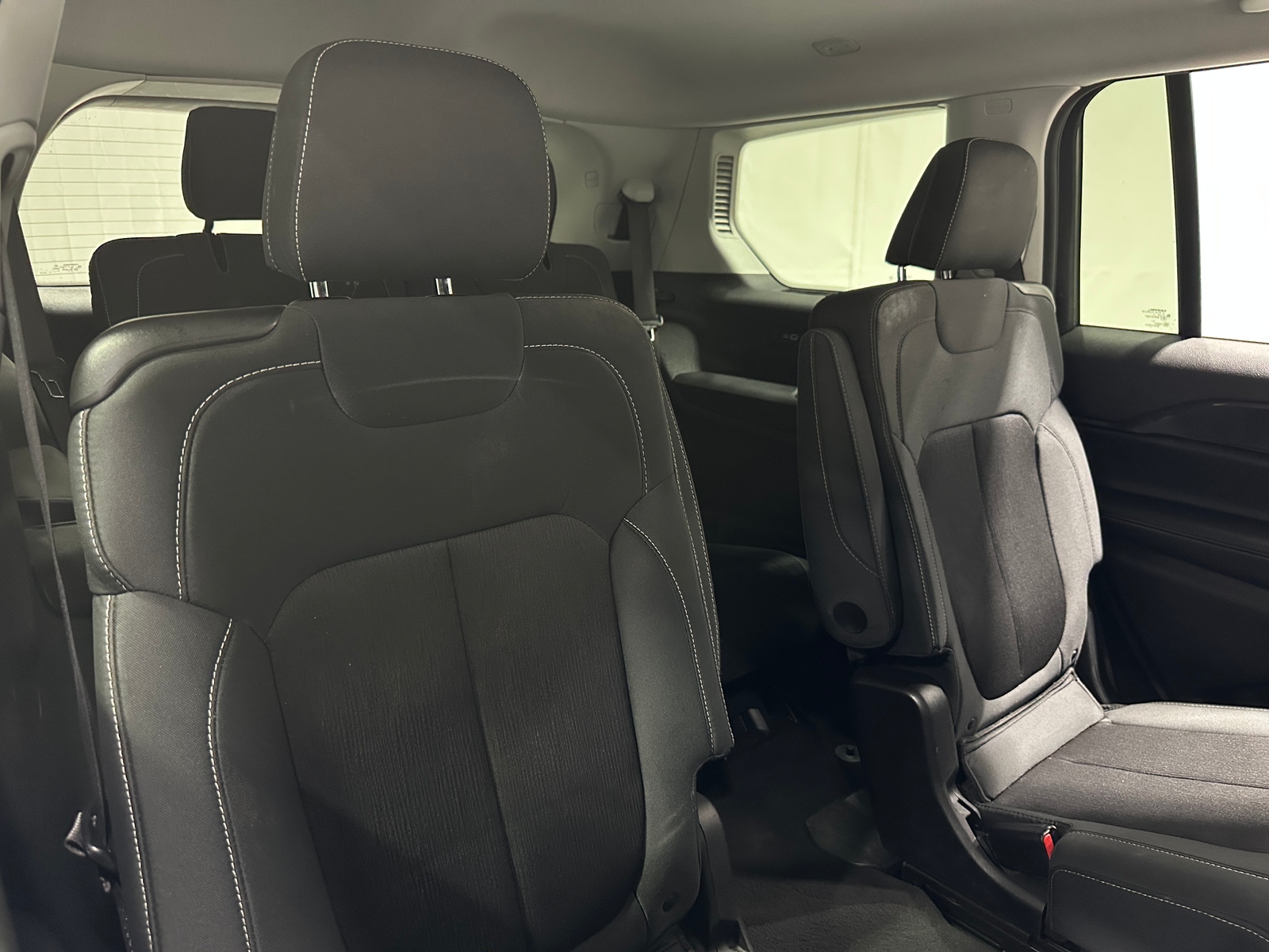 Thumbnail: 2022 Jeep Grand Cherokee L - 6