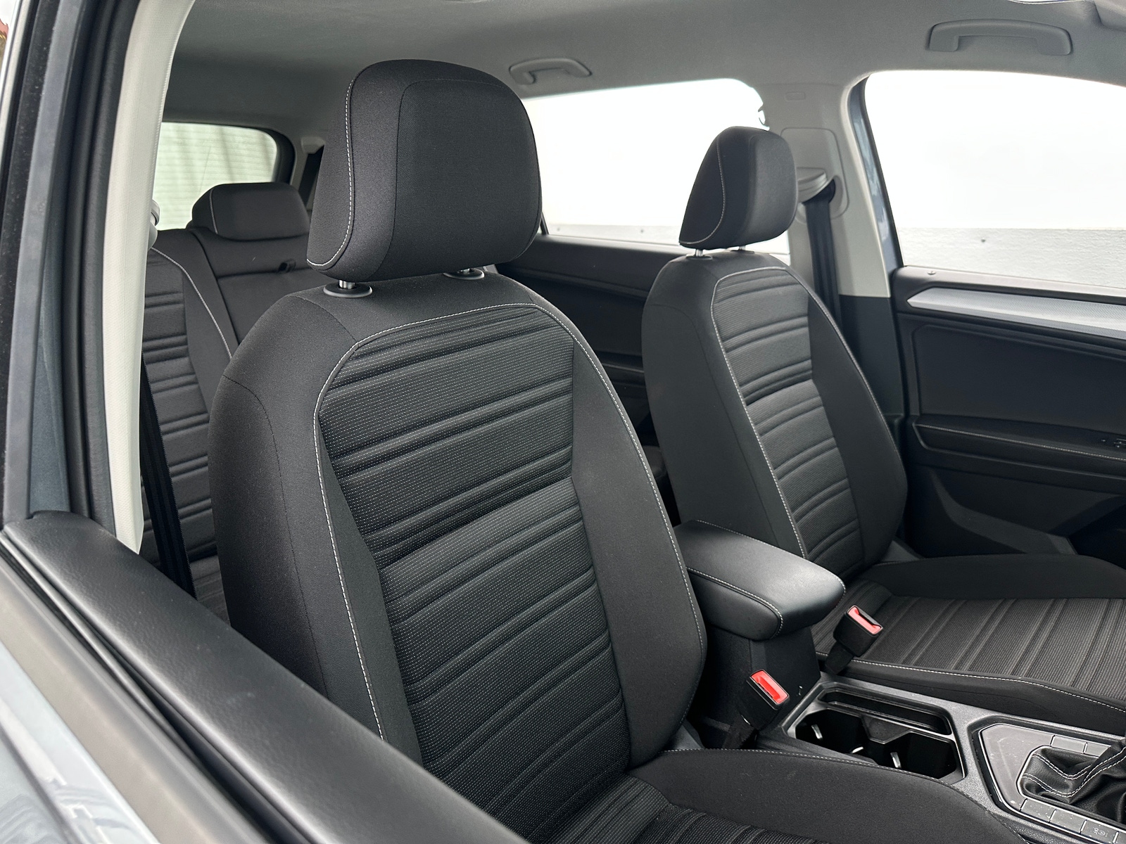 Thumbnail: 2024 Volkswagen Tiguan - 2