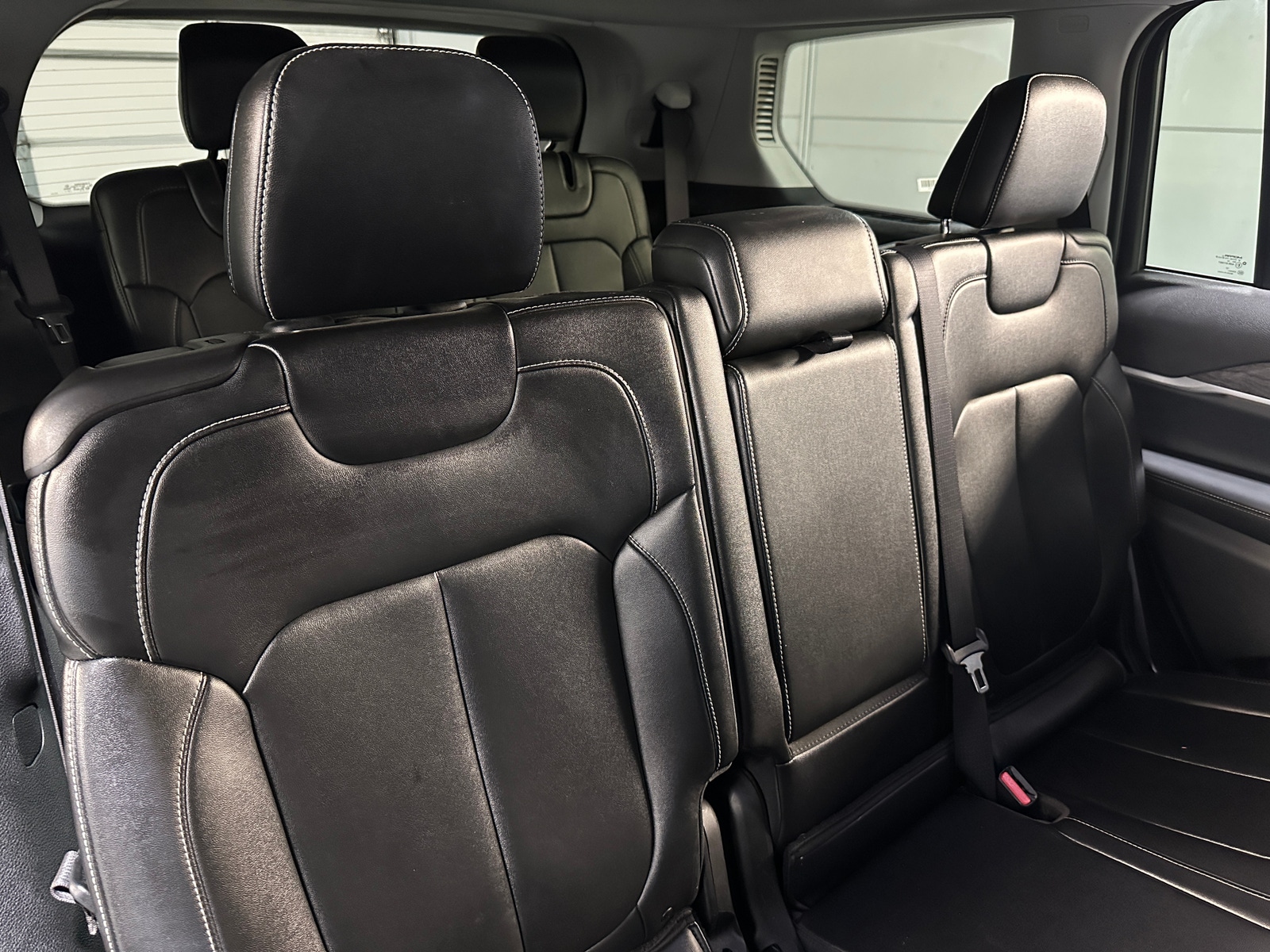 Thumbnail: 2023 Jeep Grand Cherokee L - 5