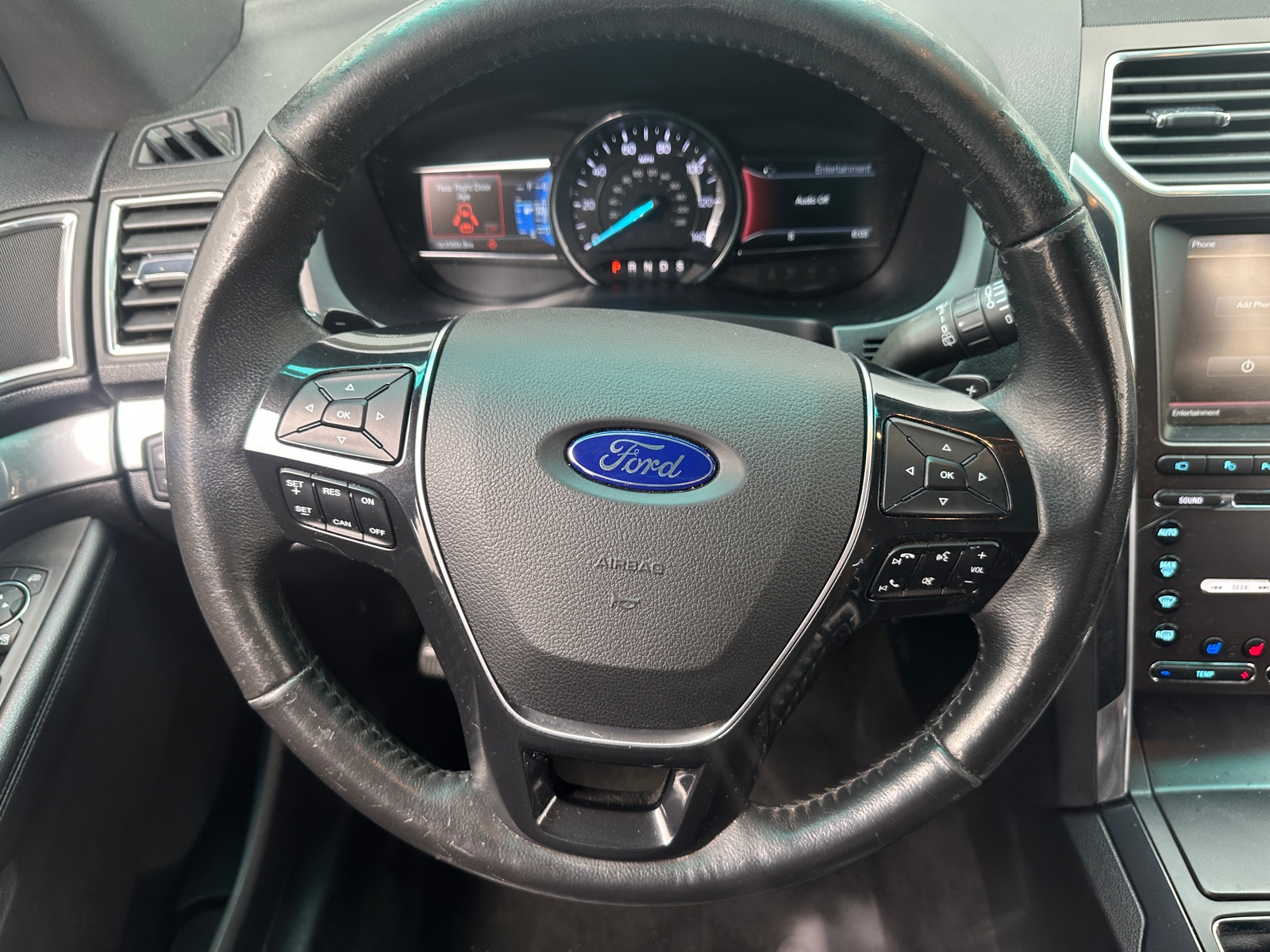 Thumbnail: 2016 Ford Explorer - 4