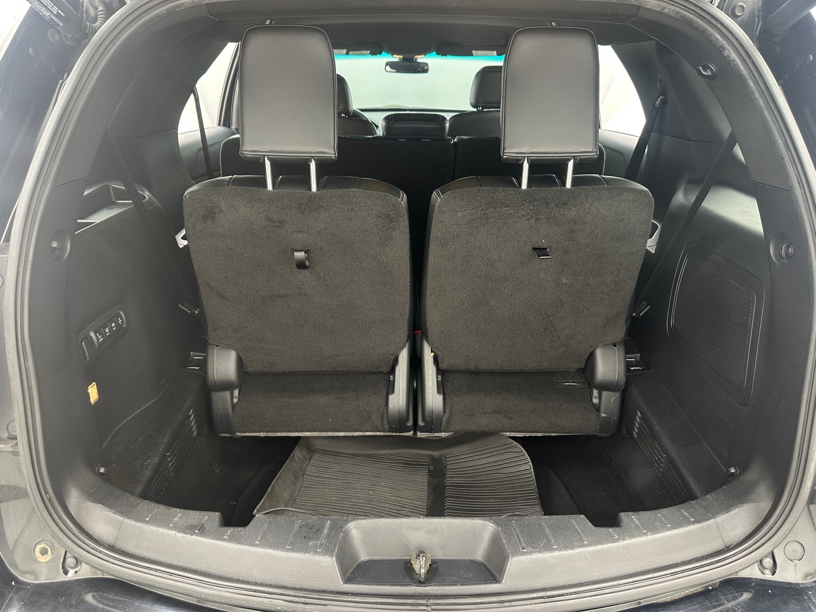 Thumbnail: 2016 Ford Explorer - 6