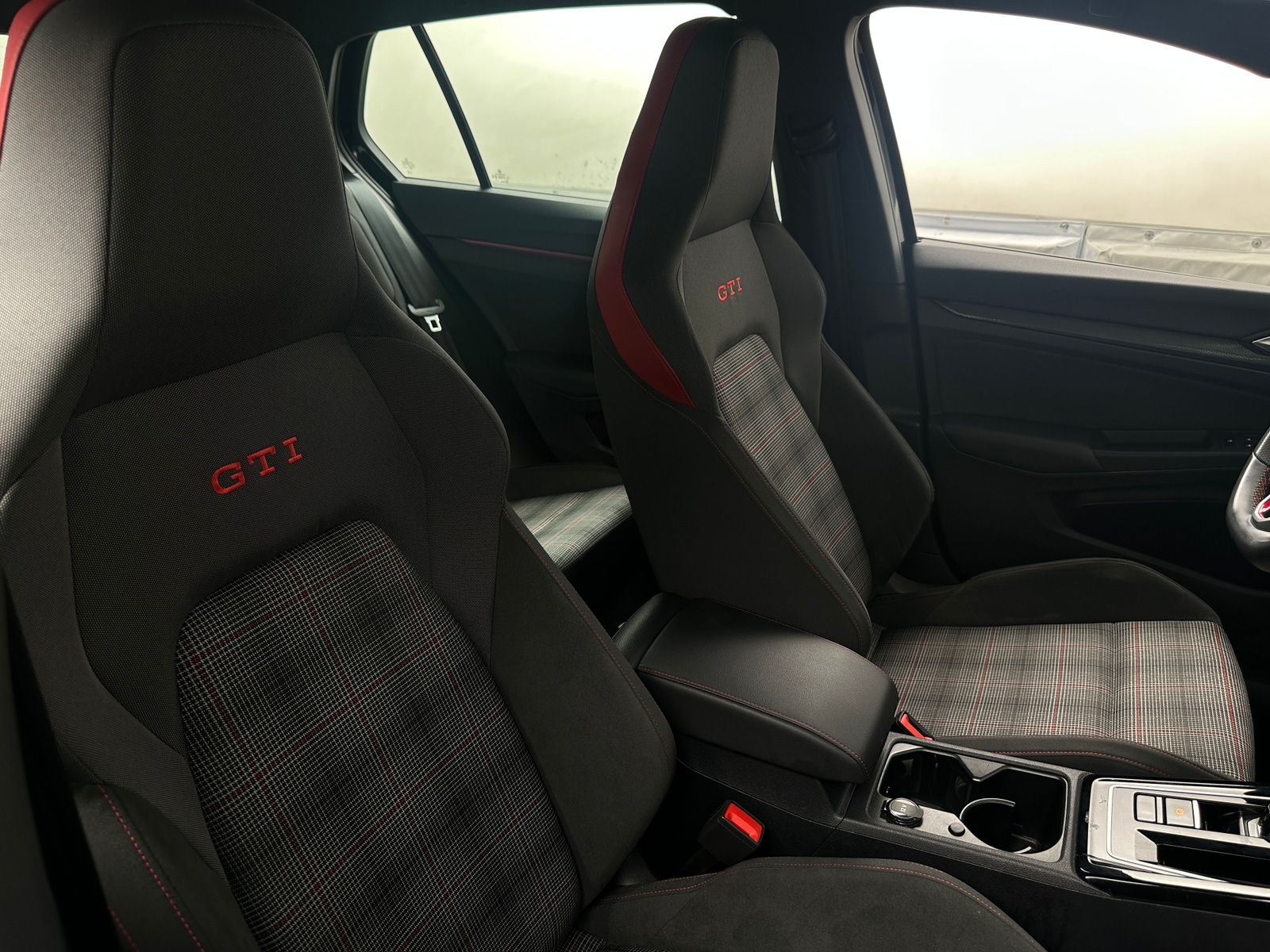 Thumbnail: 2024 Volkswagen Golf - 2