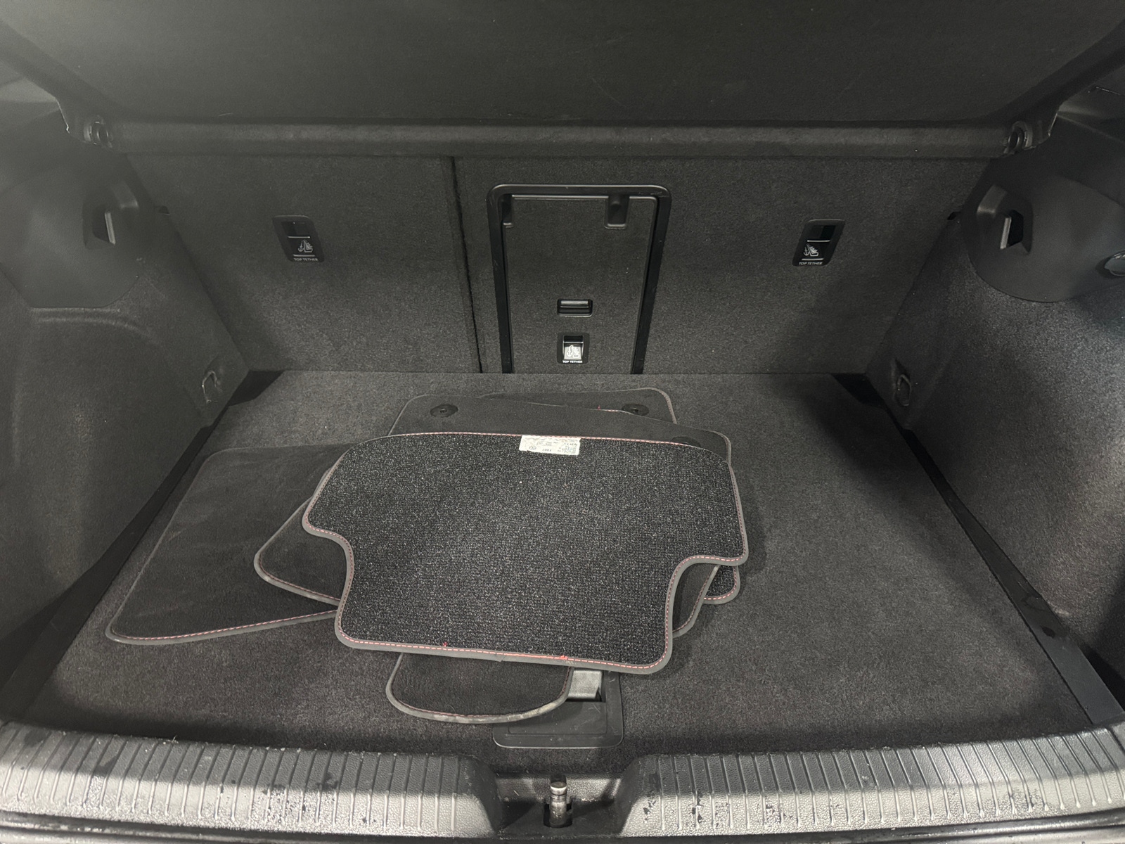 Thumbnail: 2024 Volkswagen Golf - 7