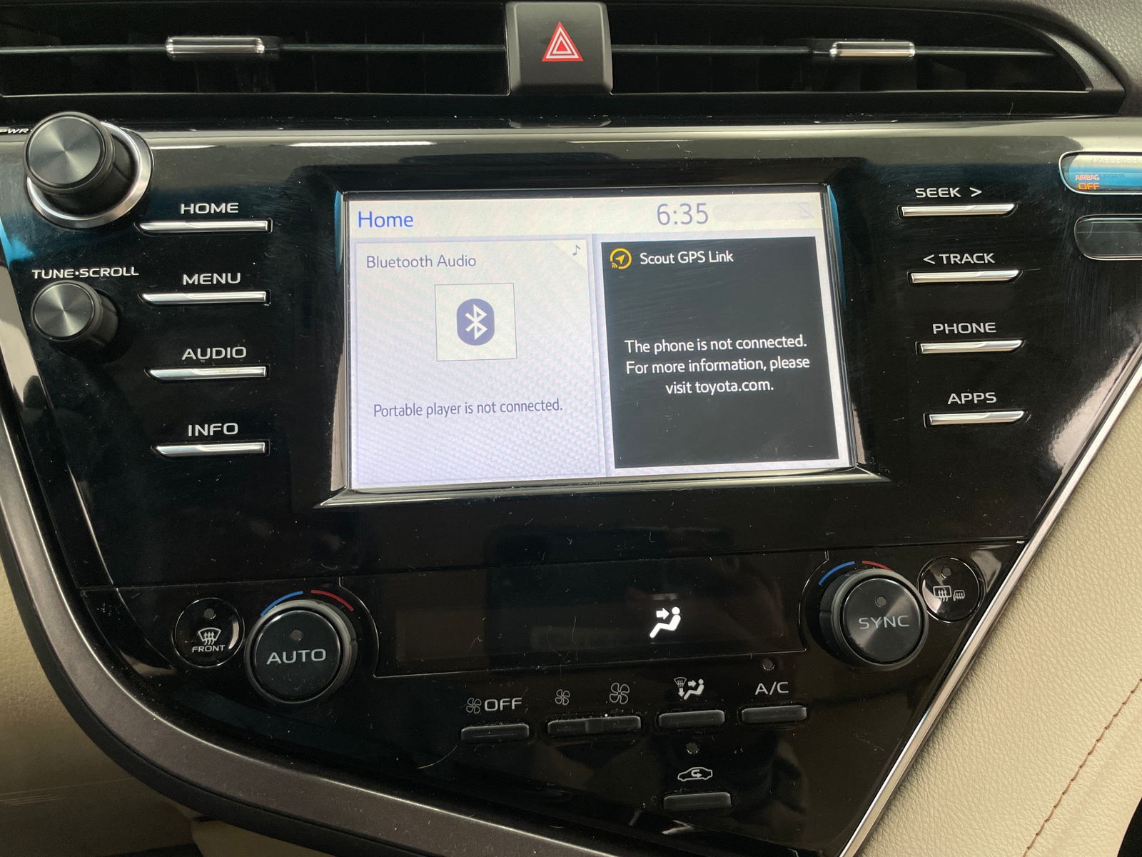 Thumbnail: 2018 Toyota Camry - 3