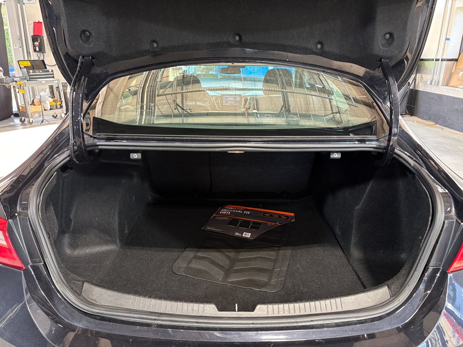 Thumbnail: 2023 Chevrolet Malibu - 7