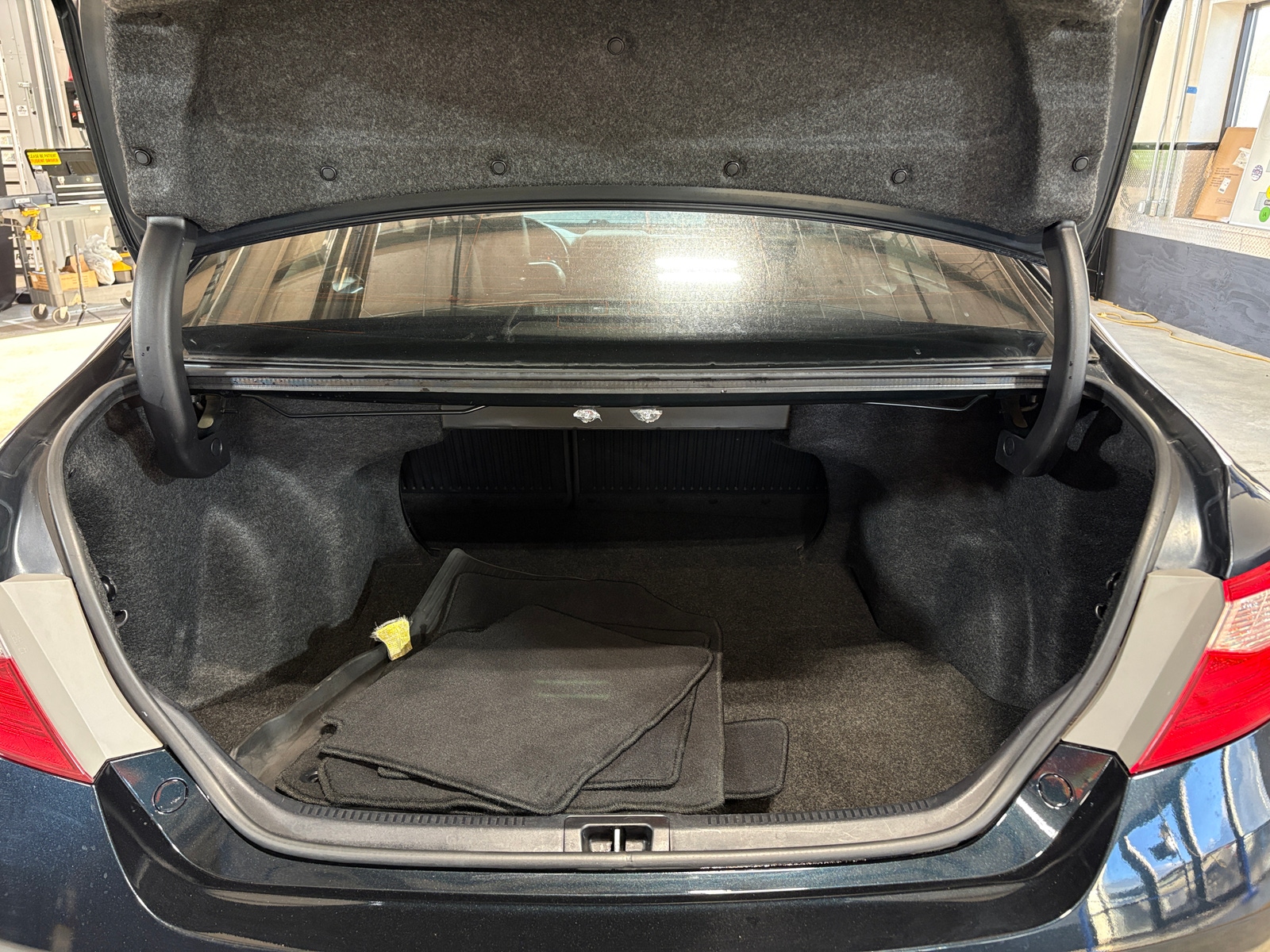 Thumbnail: 2017 Toyota Camry - 7