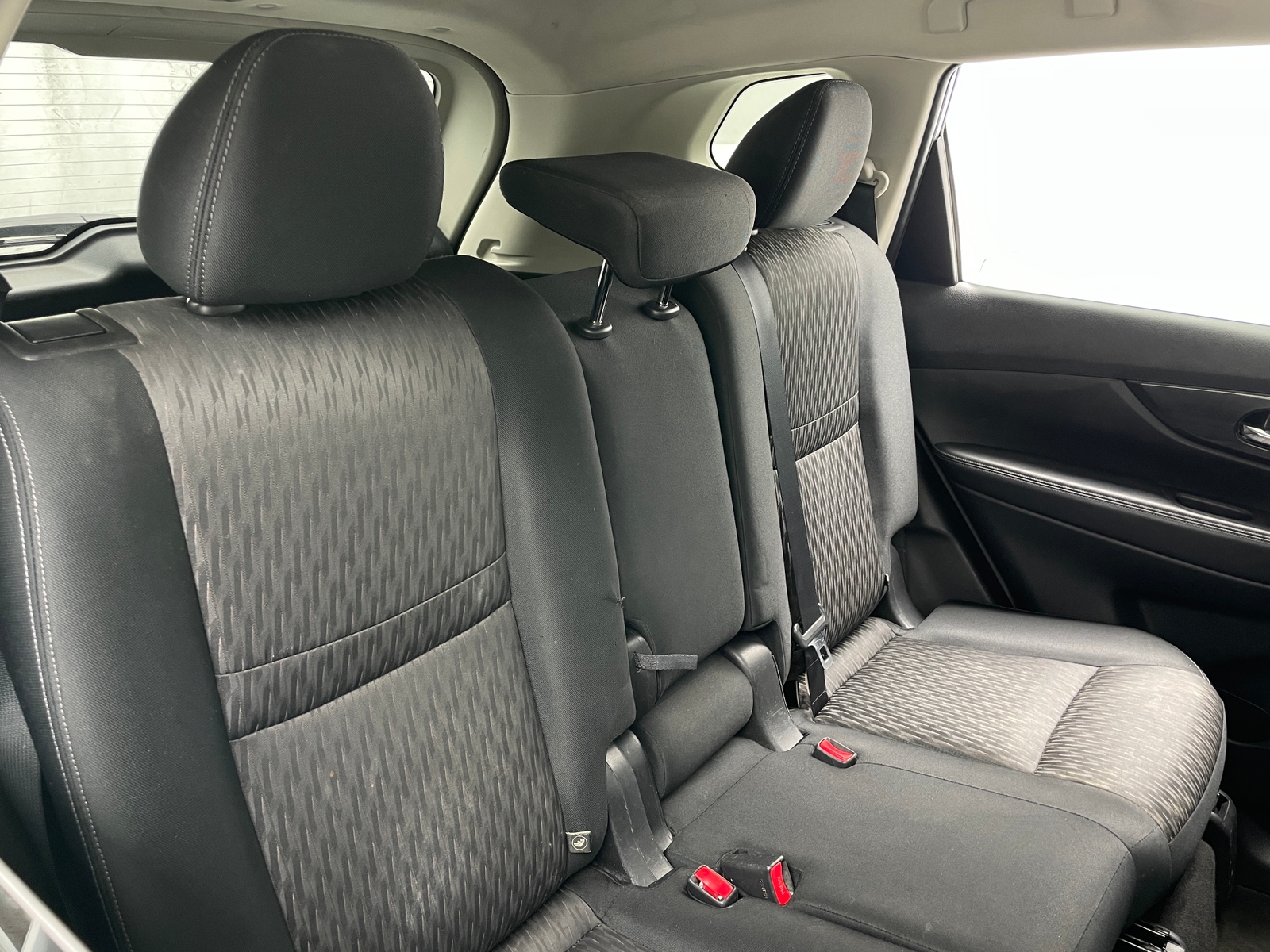 Thumbnail: 2017 Nissan Rogue - 6