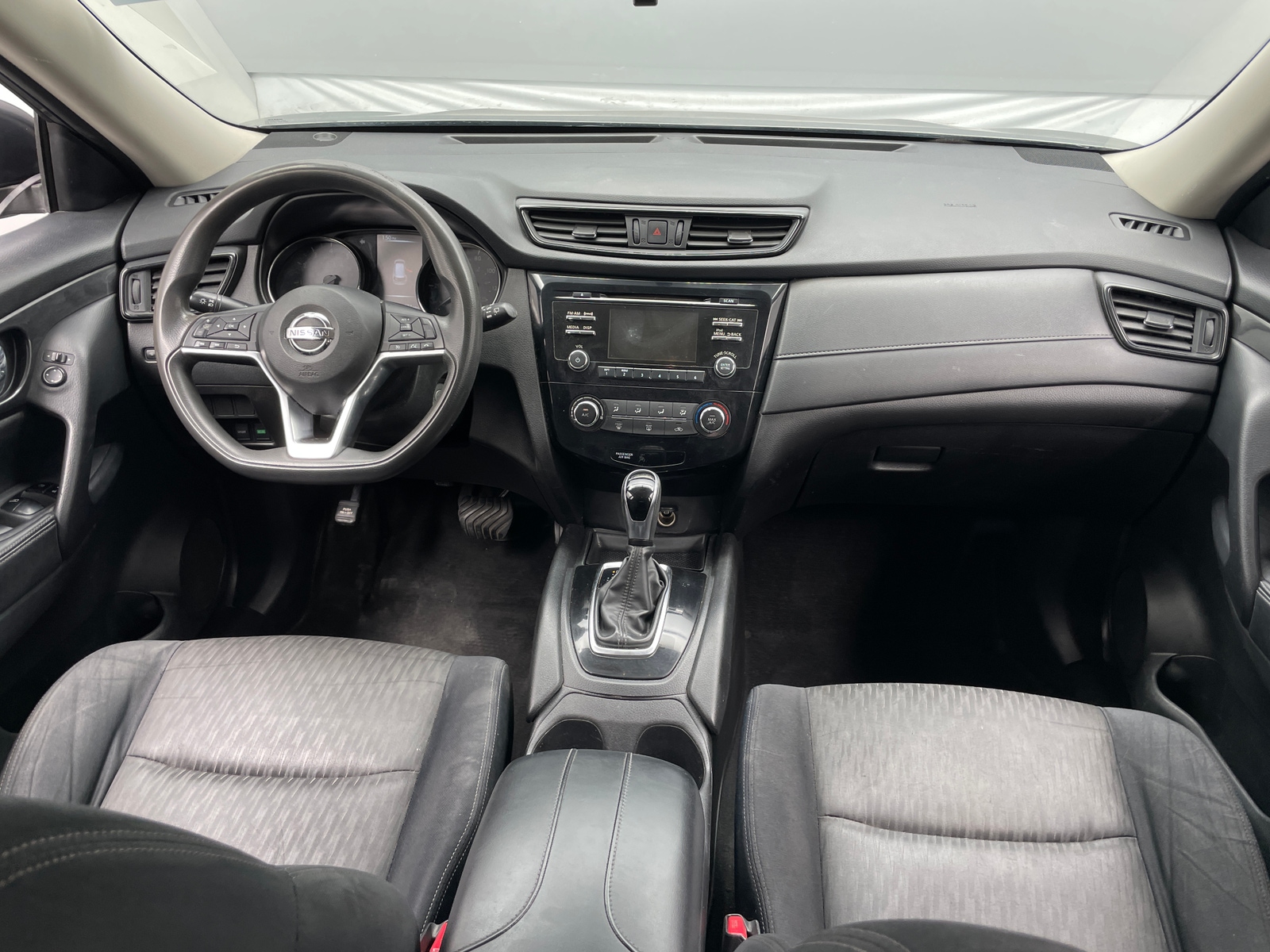 Thumbnail: 2017 Nissan Rogue - 3