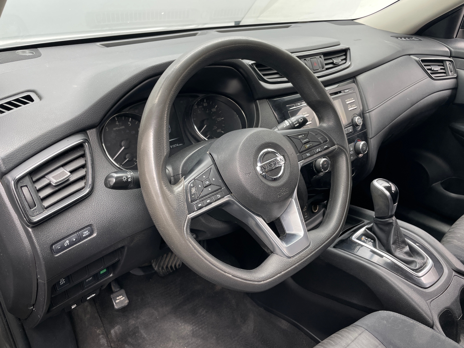 Thumbnail: 2017 Nissan Rogue - 5