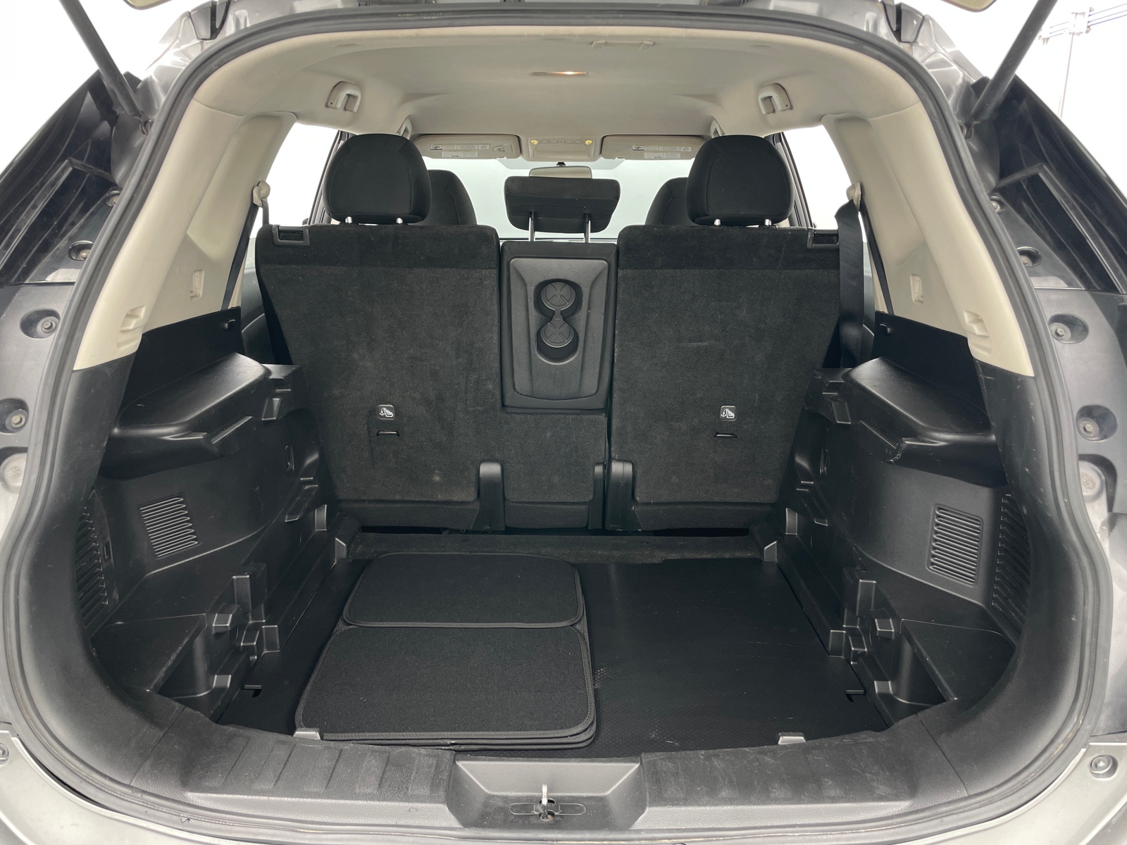 Thumbnail: 2017 Nissan Rogue - 7