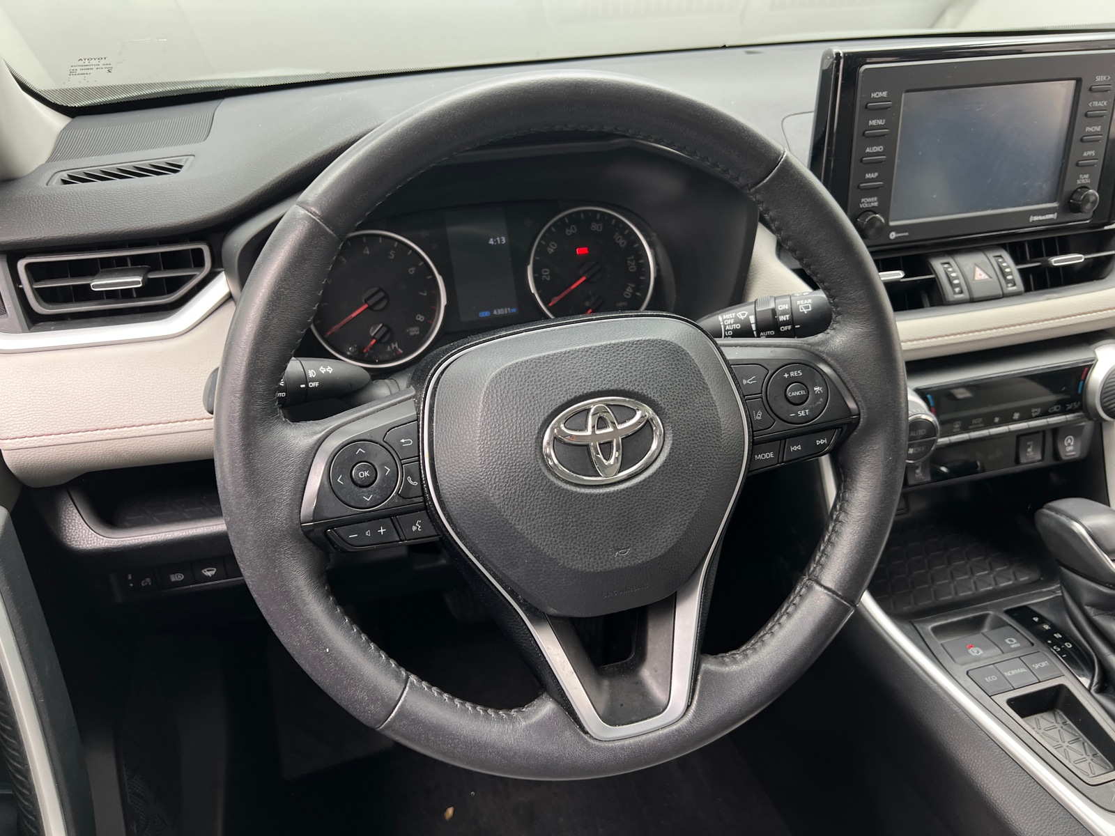 Thumbnail: 2021 Toyota RAV4 - 4