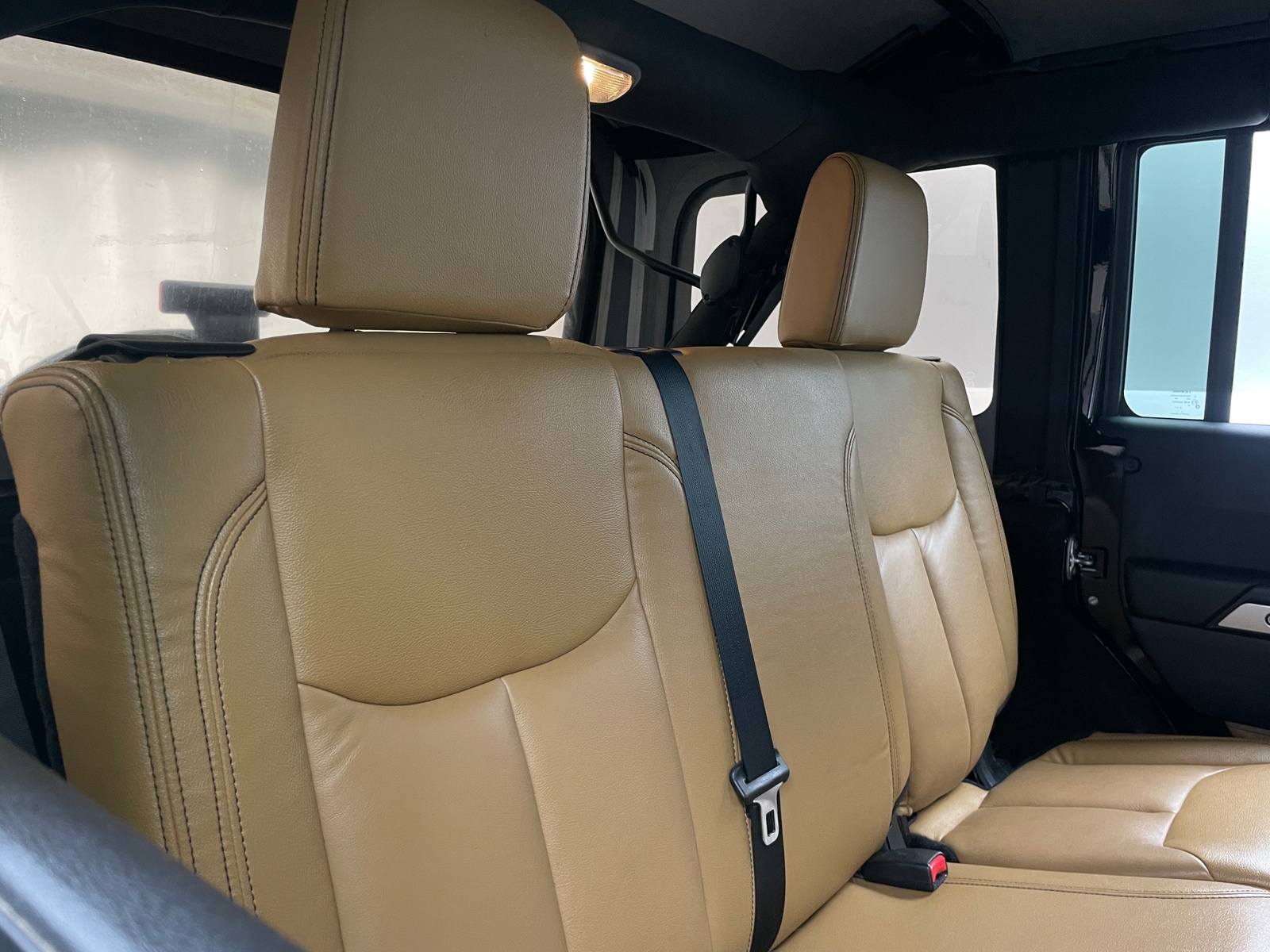 Thumbnail: 2016 Jeep Wrangler - 5