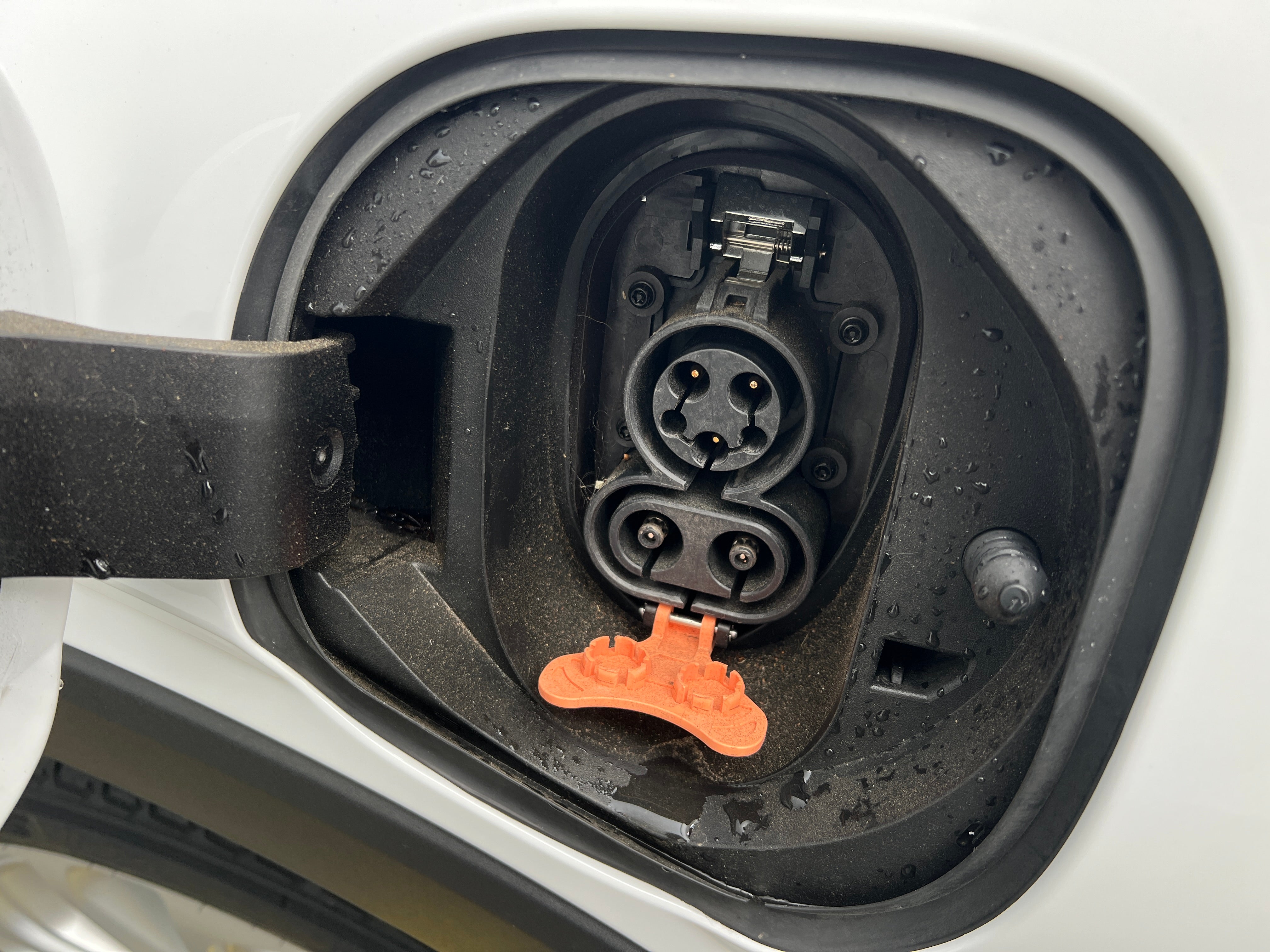 Used 2023 Chevrolet Bolt EUV LT with VIN 1G1FY6S05P4127793 for sale in Oak Creek, WI