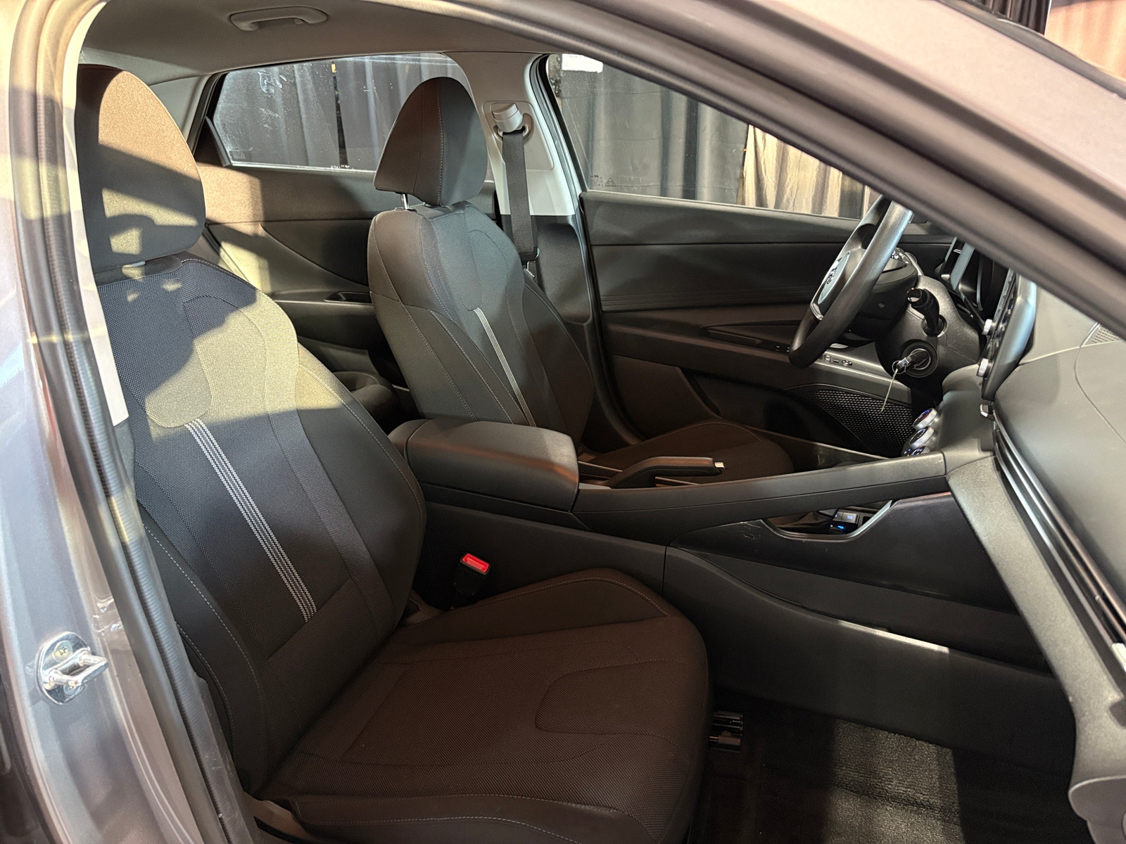 Thumbnail: 2021 Hyundai Elantra - 2