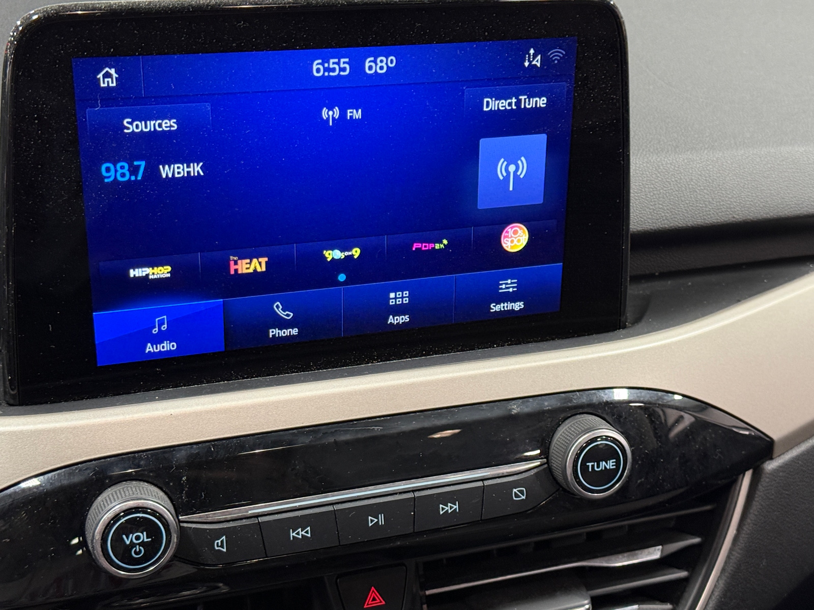 Thumbnail: 2021 Ford Escape - 4