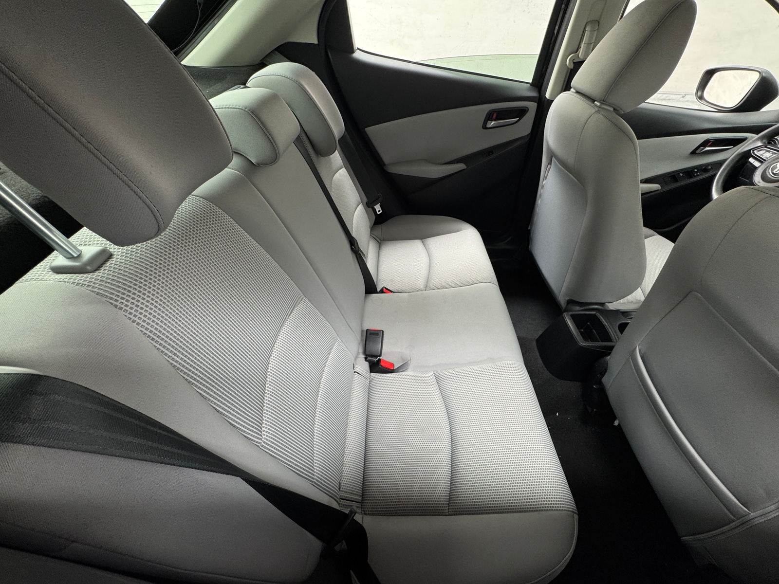 Thumbnail: 2020 Toyota Yaris - 6