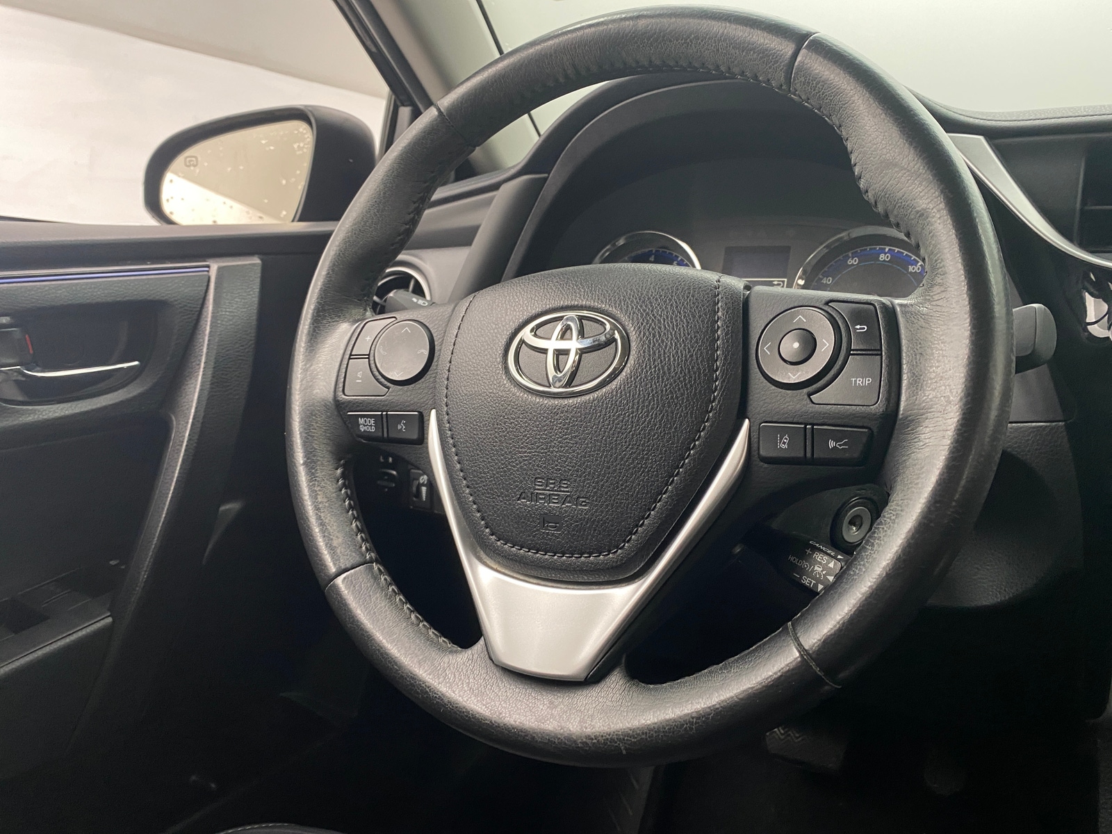 Thumbnail: 2017 Toyota Corolla - 5