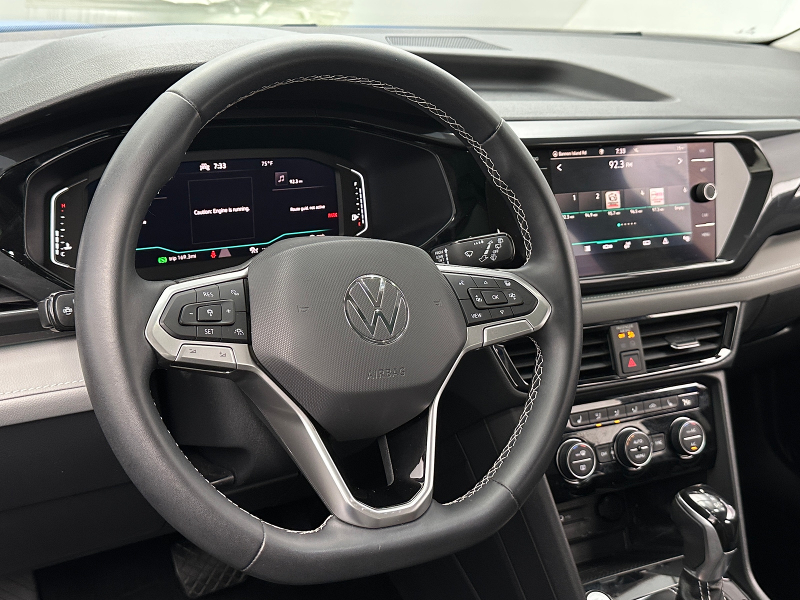 Thumbnail: 2022 Volkswagen Taos - 4