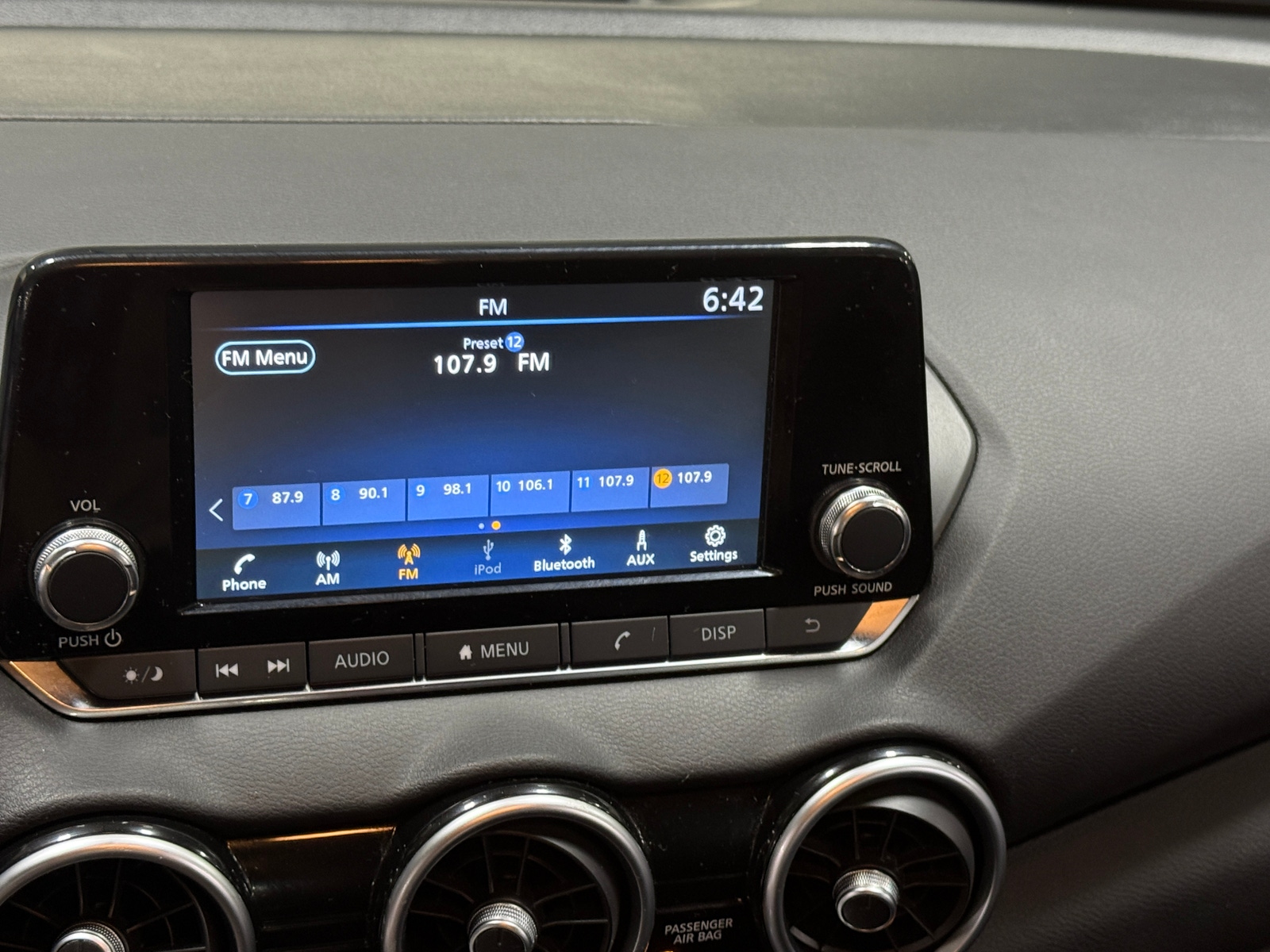 Thumbnail: 2024 Nissan Sentra - 4