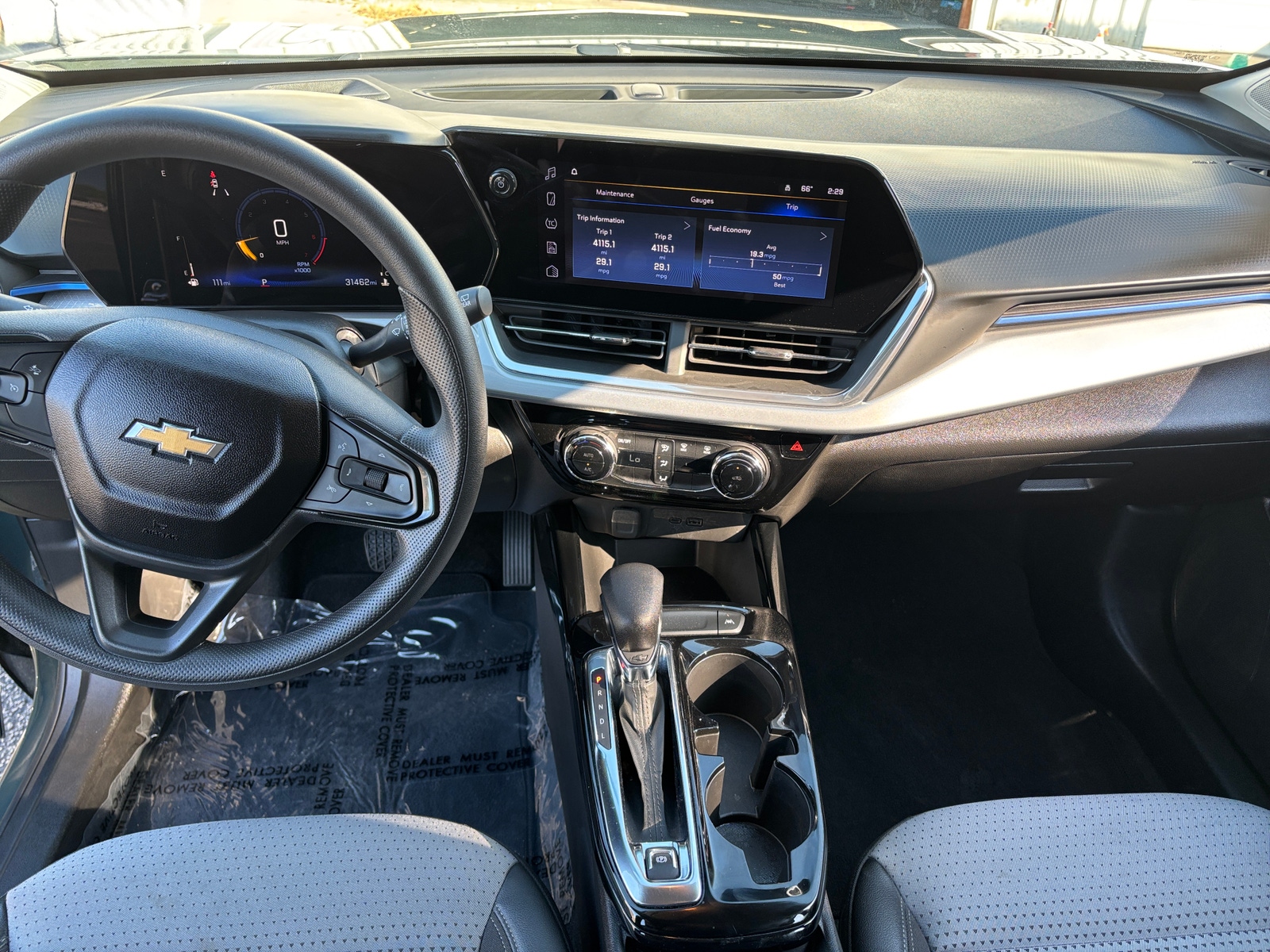 Thumbnail: 2025 Chevrolet Trax - 3