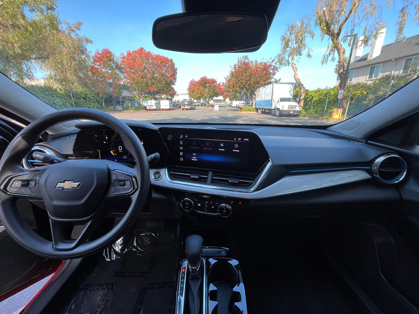 Thumbnail: 2025 Chevrolet Trax - 3