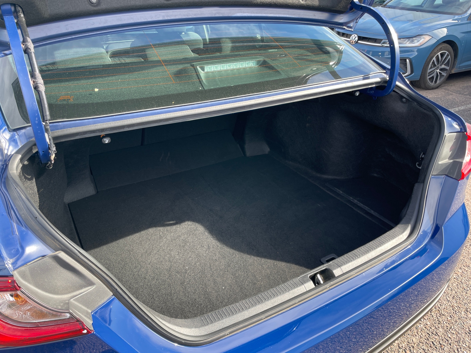 Thumbnail: 2025 Toyota Camry - 6