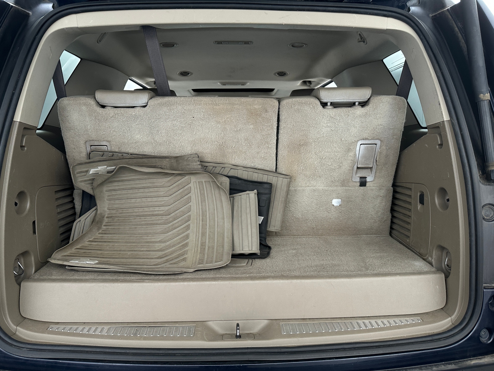 Thumbnail: 2019 Chevrolet Tahoe - 6