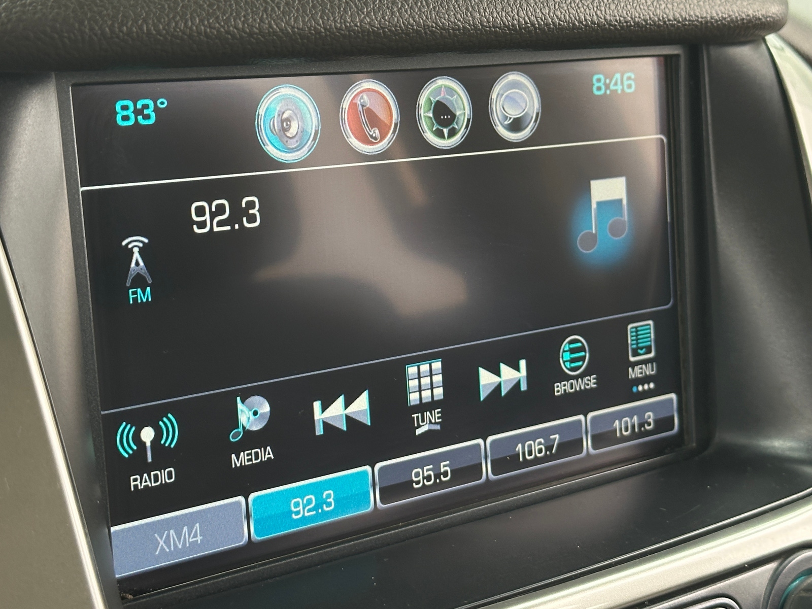 Thumbnail: 2019 Chevrolet Tahoe - 3