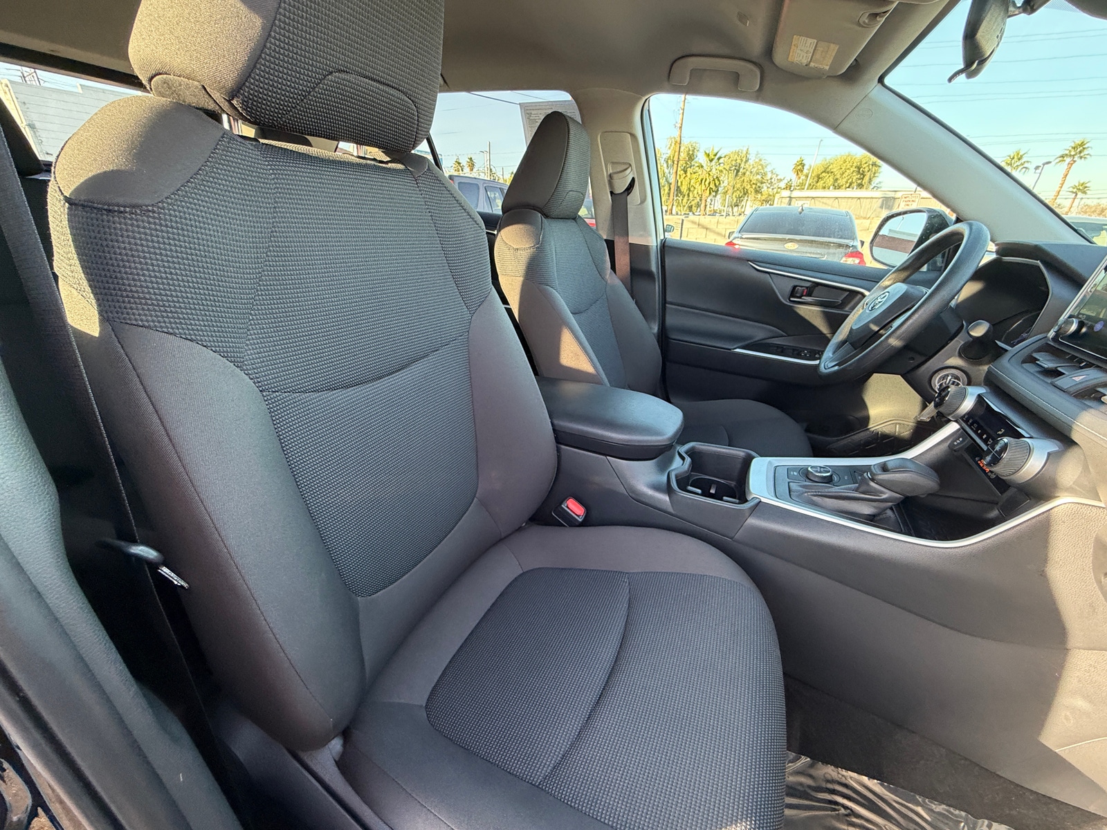 Thumbnail: 2025 Toyota RAV4 - 2