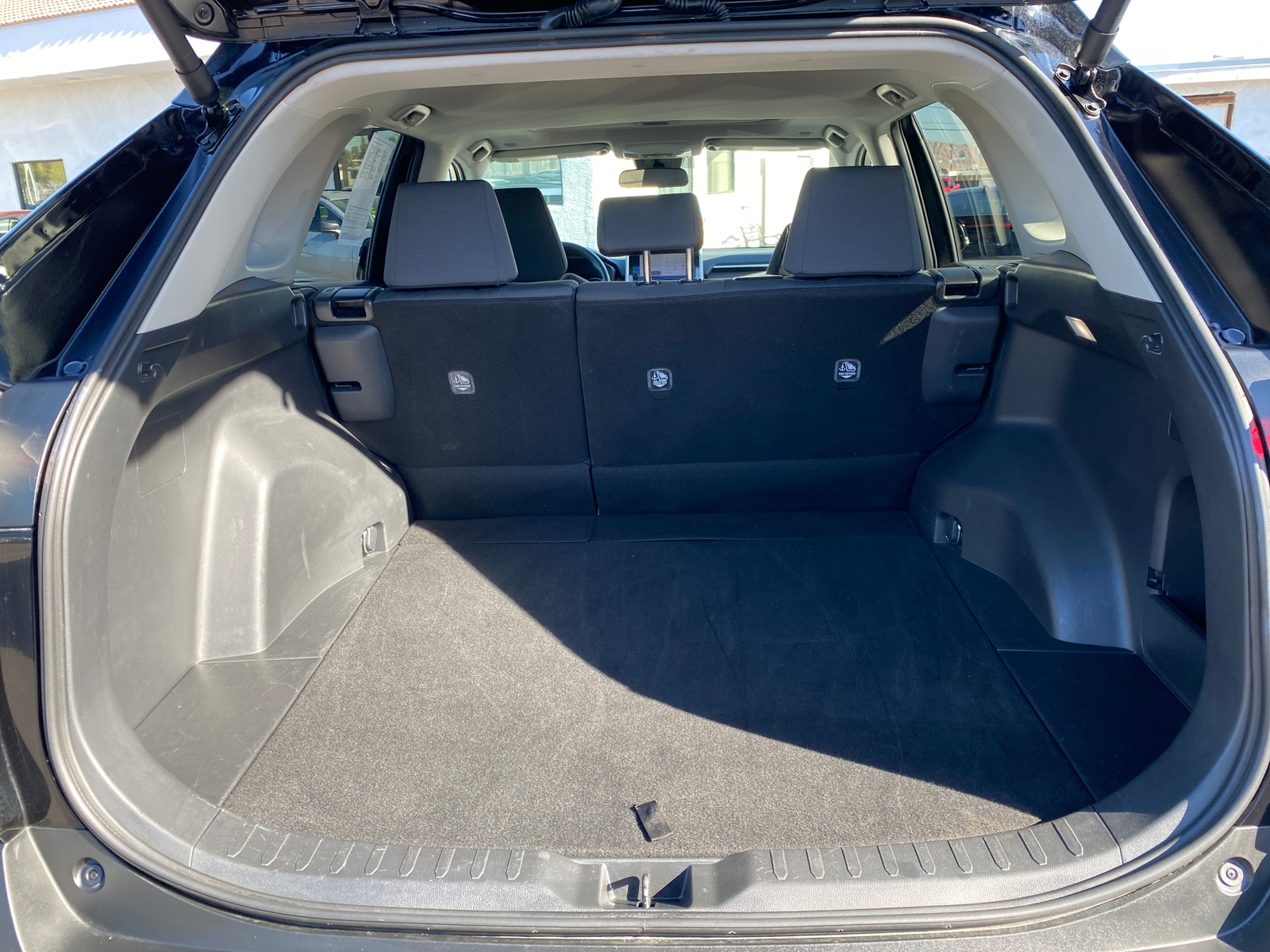 Thumbnail: 2025 Toyota RAV4 - 6