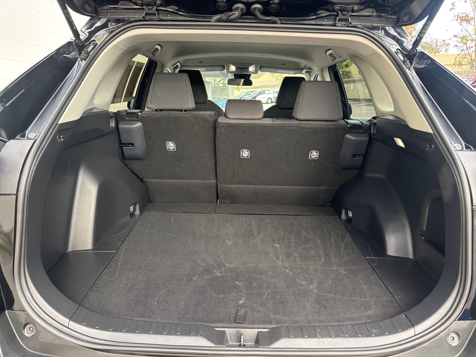 Thumbnail: 2025 Toyota RAV4 - 6