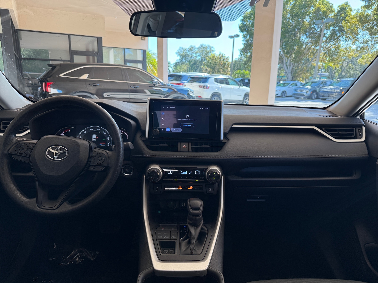 Thumbnail: 2025 Toyota RAV4 - 3