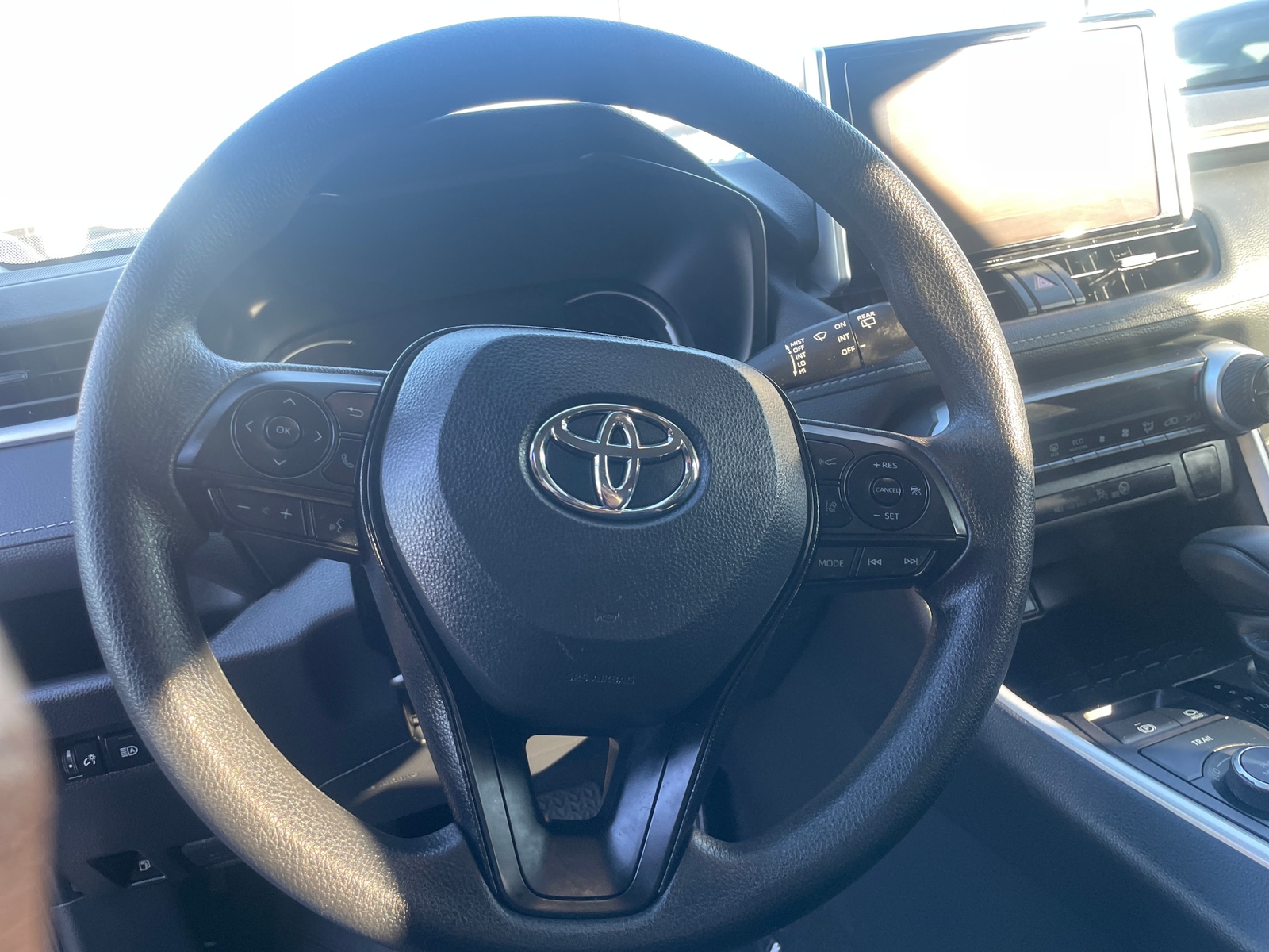 Thumbnail: 2025 Toyota RAV4 - 5