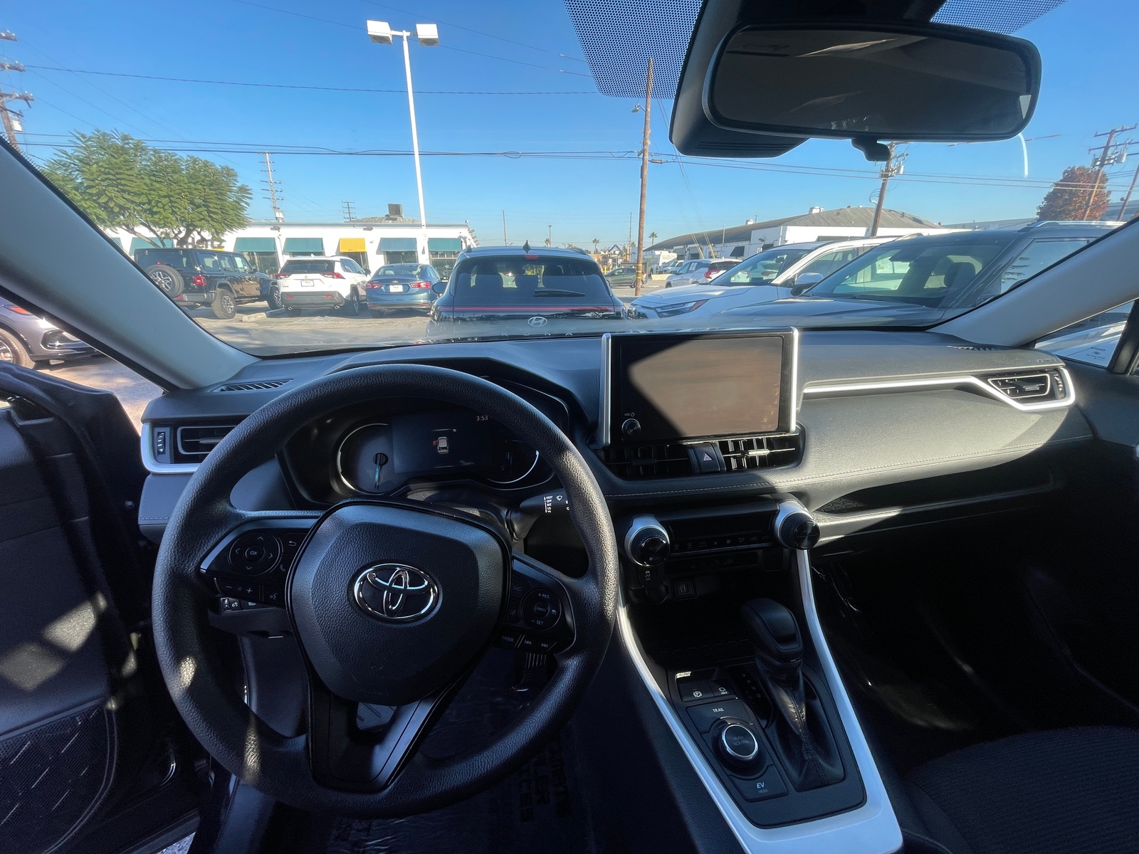 Thumbnail: 2025 Toyota RAV4 - 3