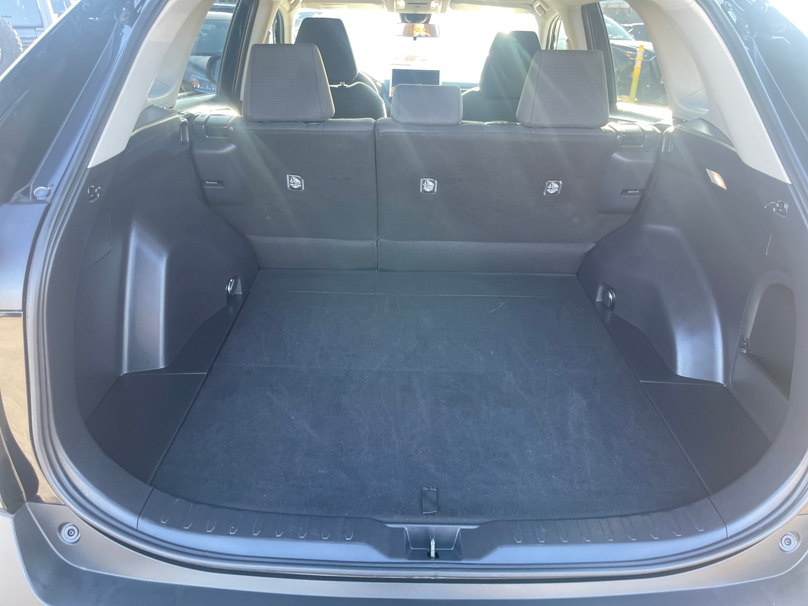 Thumbnail: 2025 Toyota RAV4 - 6