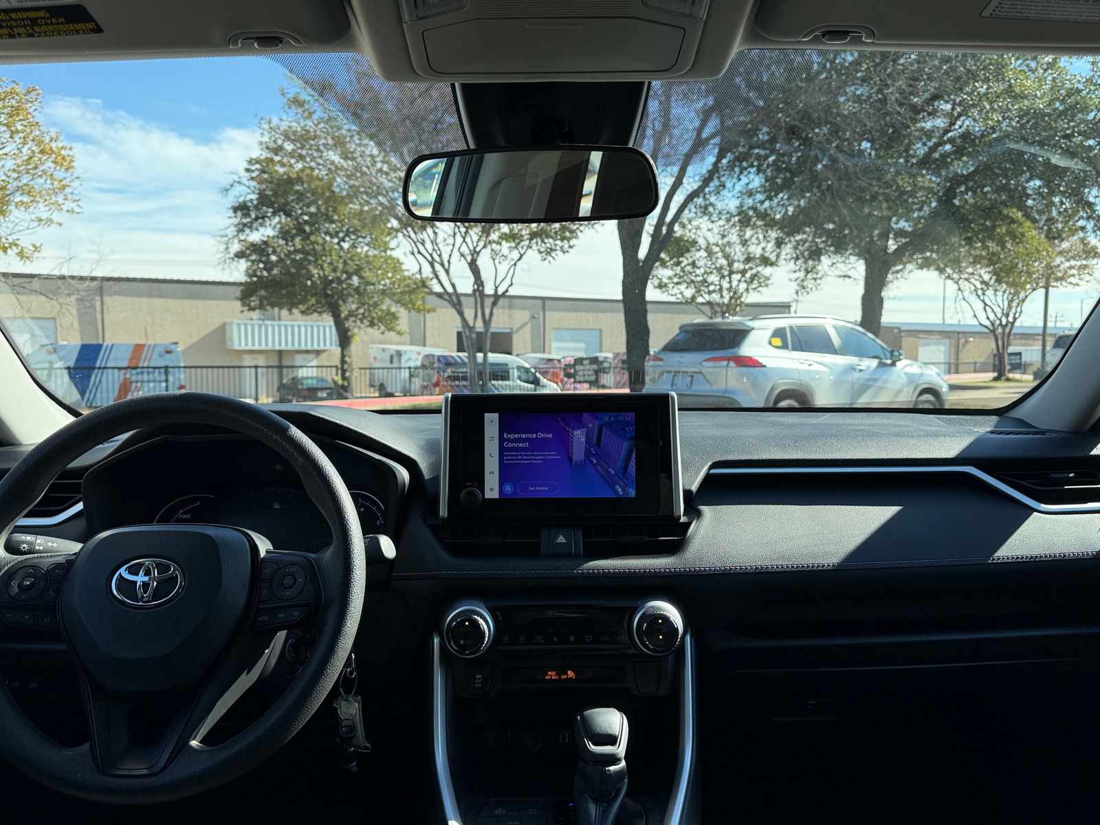 Thumbnail: 2025 Toyota RAV4 - 3