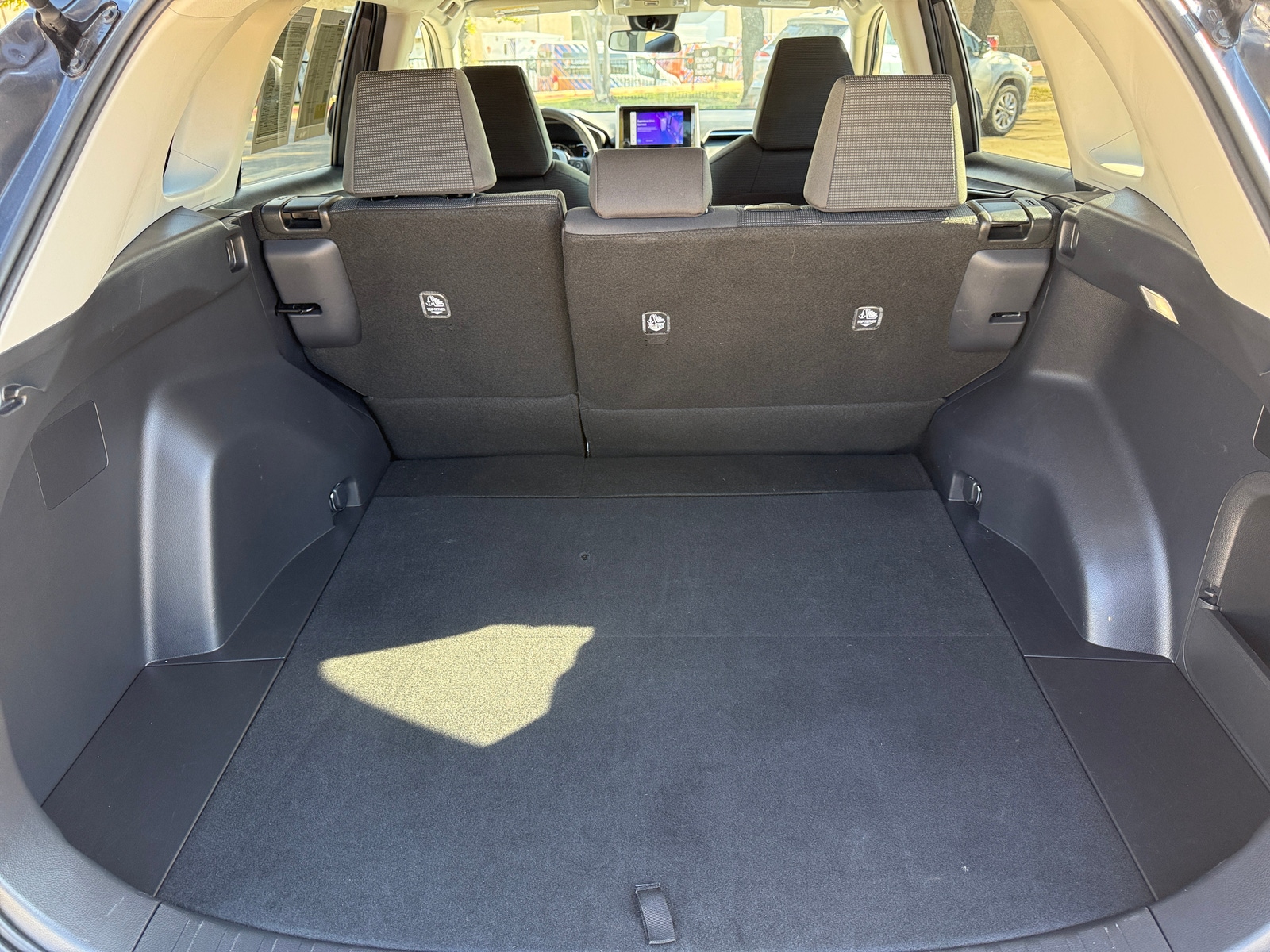 Thumbnail: 2025 Toyota RAV4 - 6