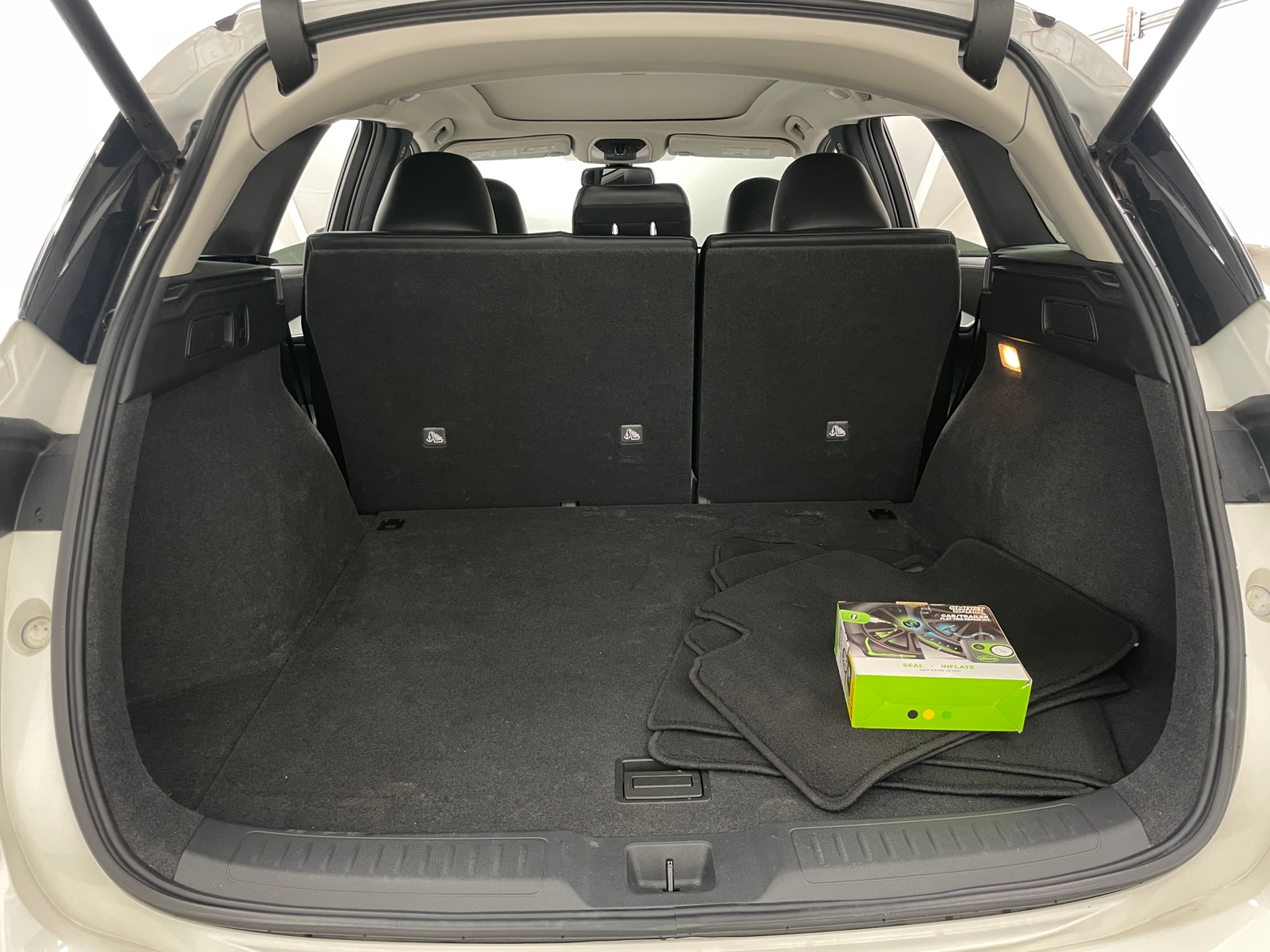 Thumbnail: 2022 INFINITI QX50 - 6