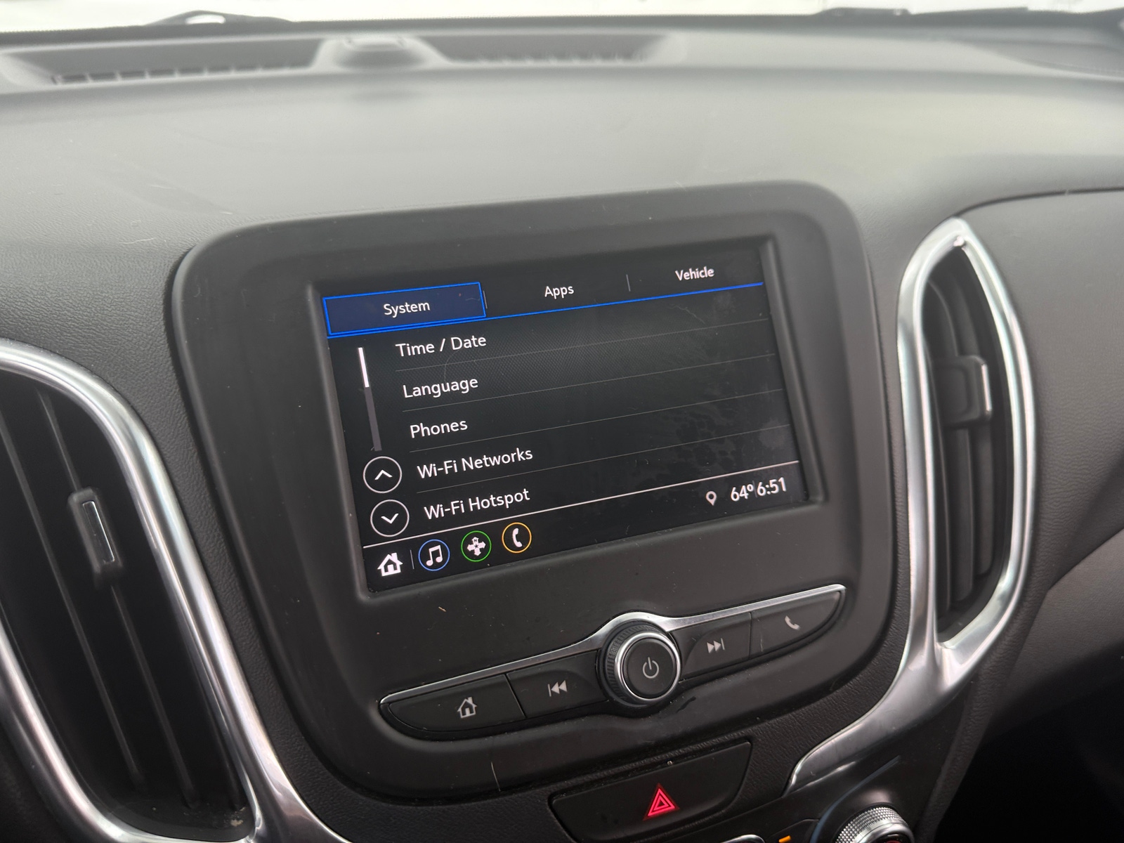 Thumbnail: 2021 Chevrolet Equinox - 4