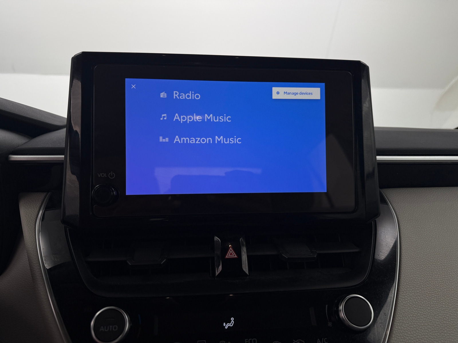 Thumbnail: 2024 Toyota Corolla - 4