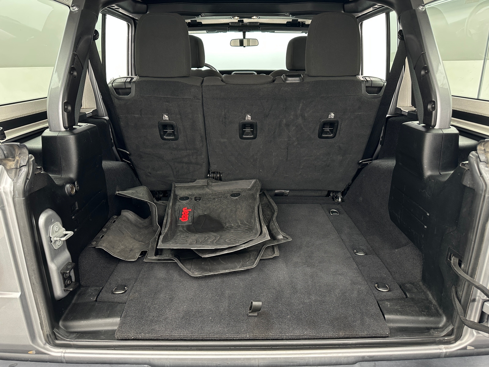 Thumbnail: 2020 Jeep Wrangler - 7