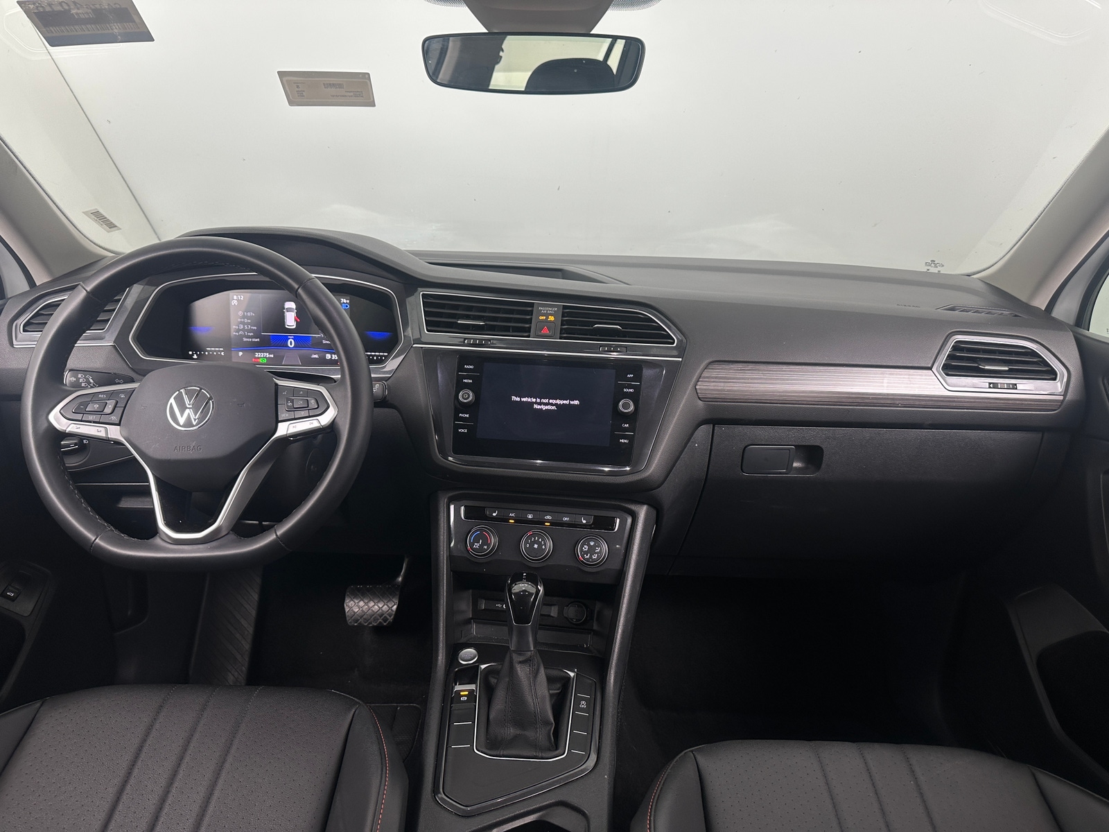 Thumbnail: 2024 Volkswagen Tiguan - 2