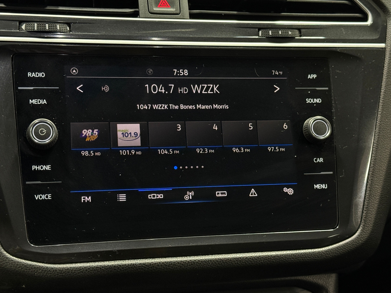 Thumbnail: 2024 Volkswagen Tiguan - 3