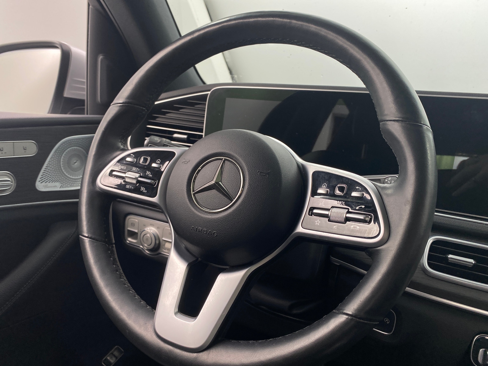 Thumbnail: 2020 Mercedes-Benz GLE - 4