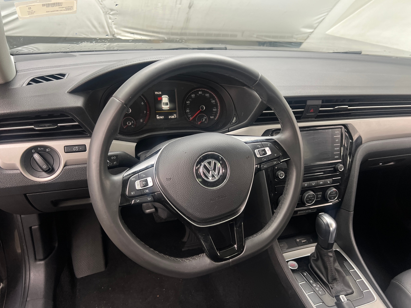 Thumbnail: 2022 Volkswagen Passat - 4